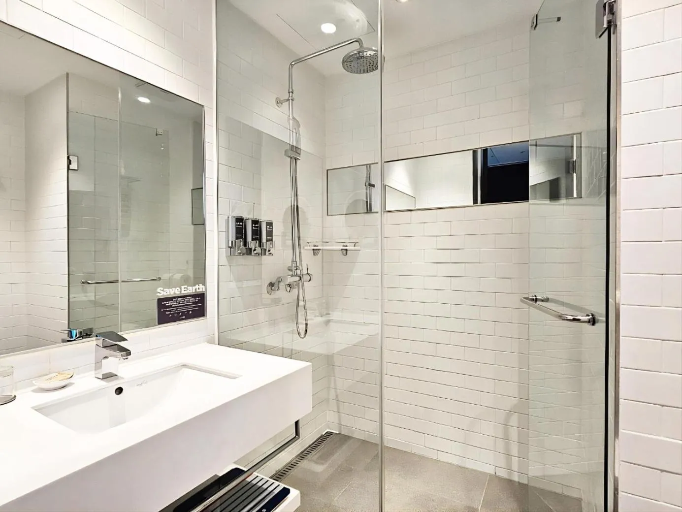 Toilet in GLAD Gangnam COEX Center