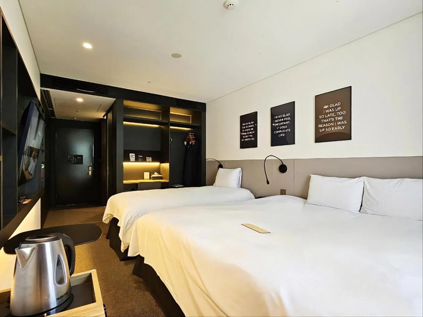 Coffee/tea facilities, Bed in GLAD Gangnam COEX Center