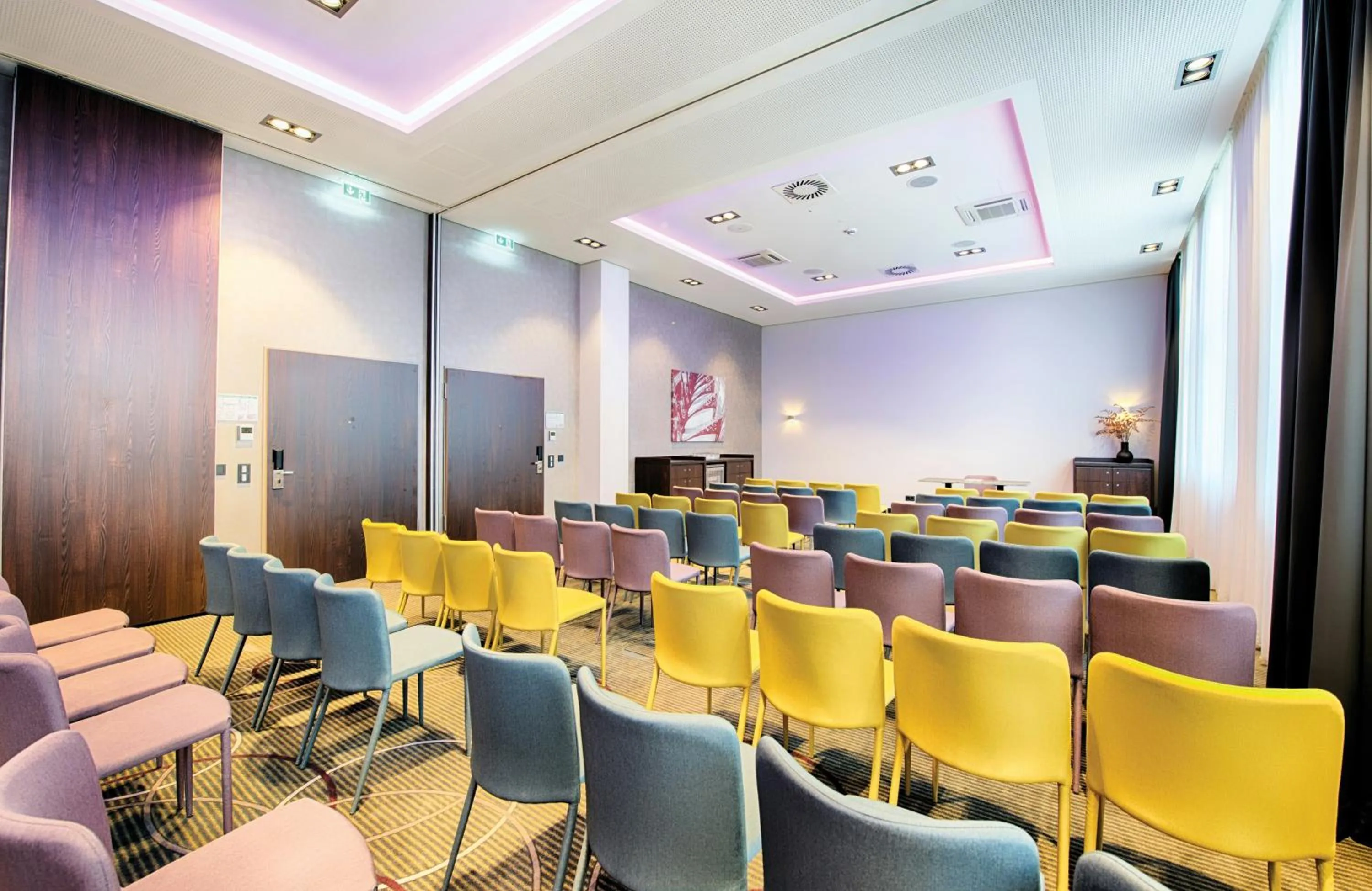 Meeting/conference room in Leonardo Royal Hotel Ulm