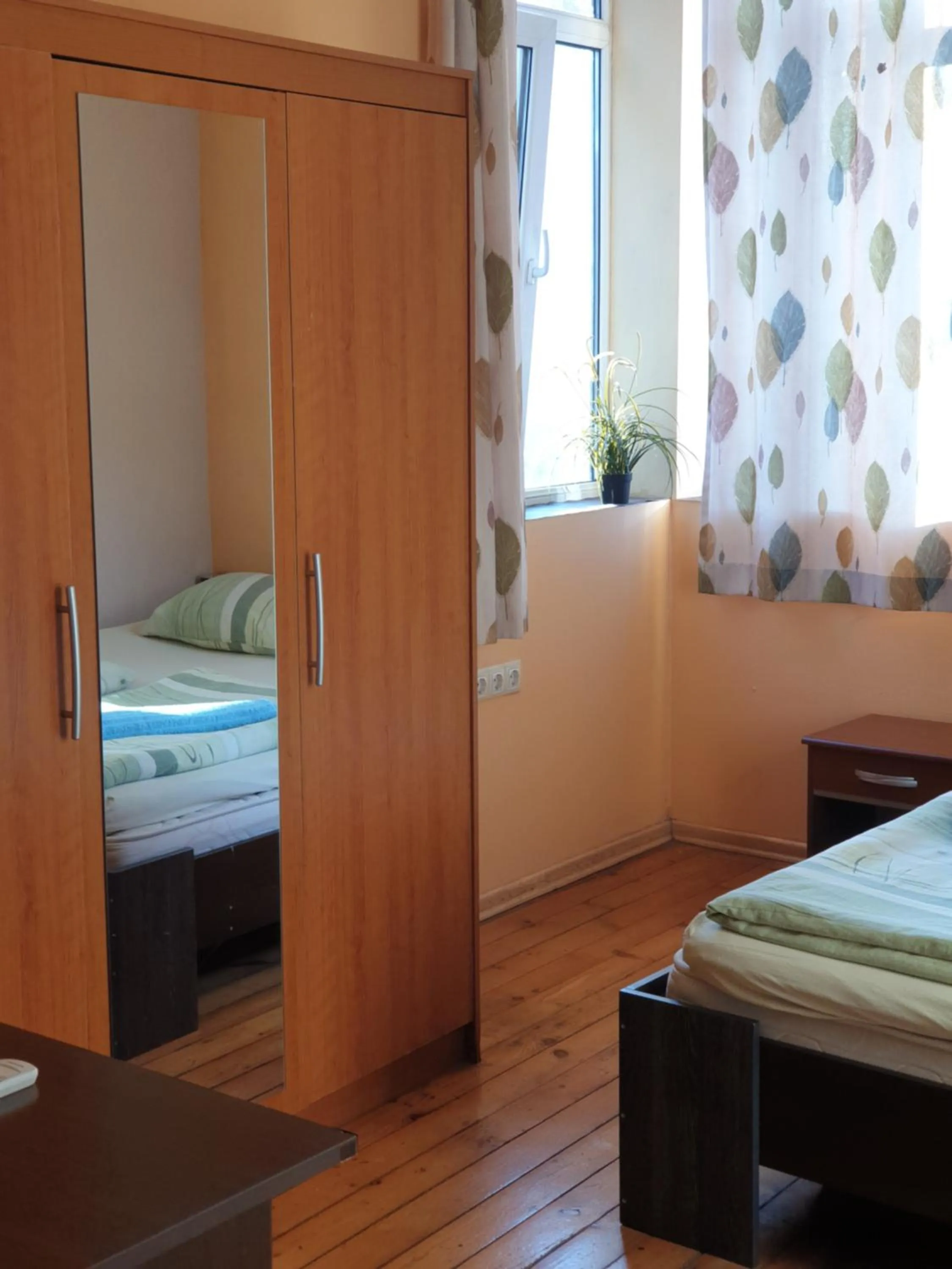 Bed in Elegance on a Budget - Rooms for Rent in Sofia Center