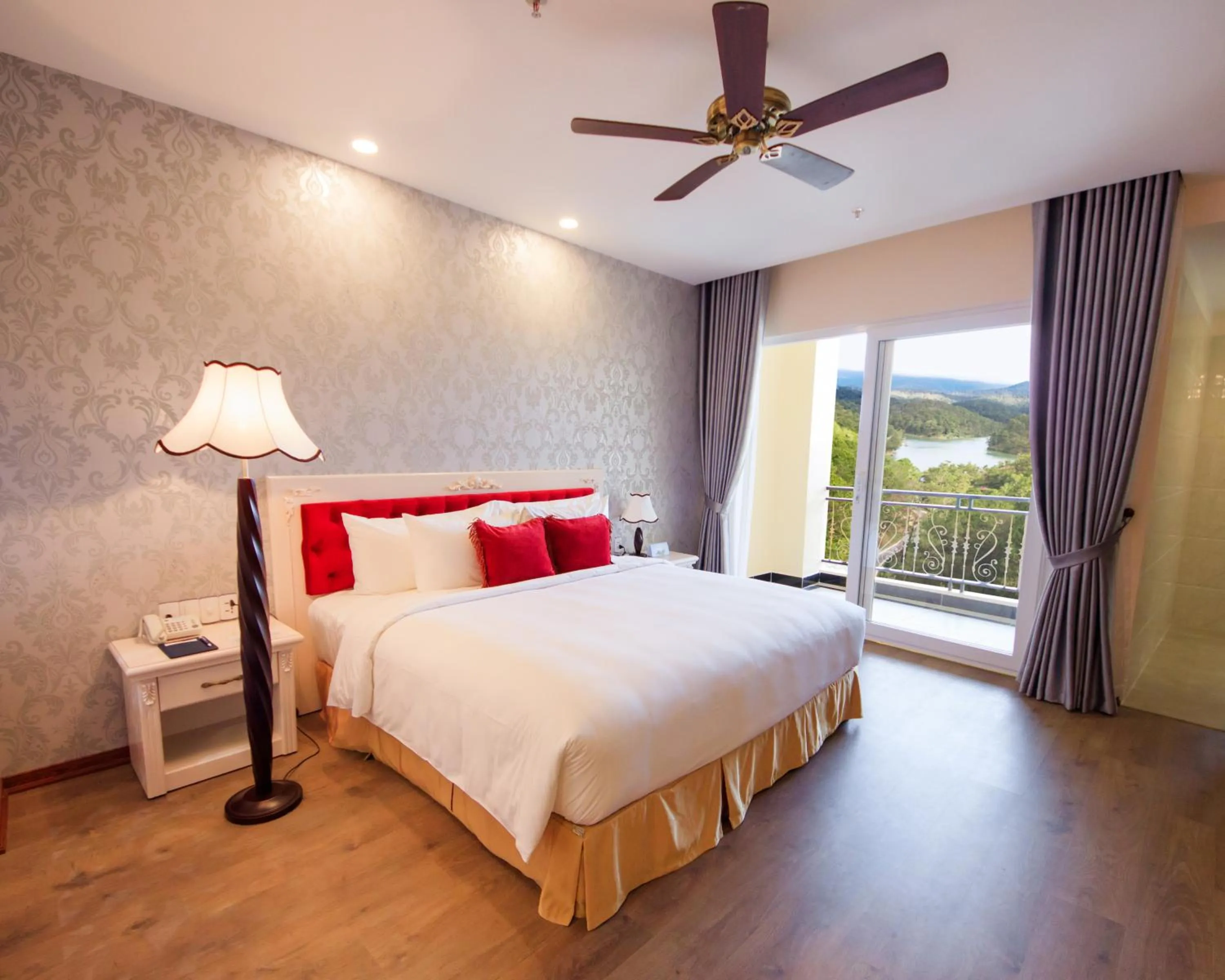 Bed in Ladalat Hotel