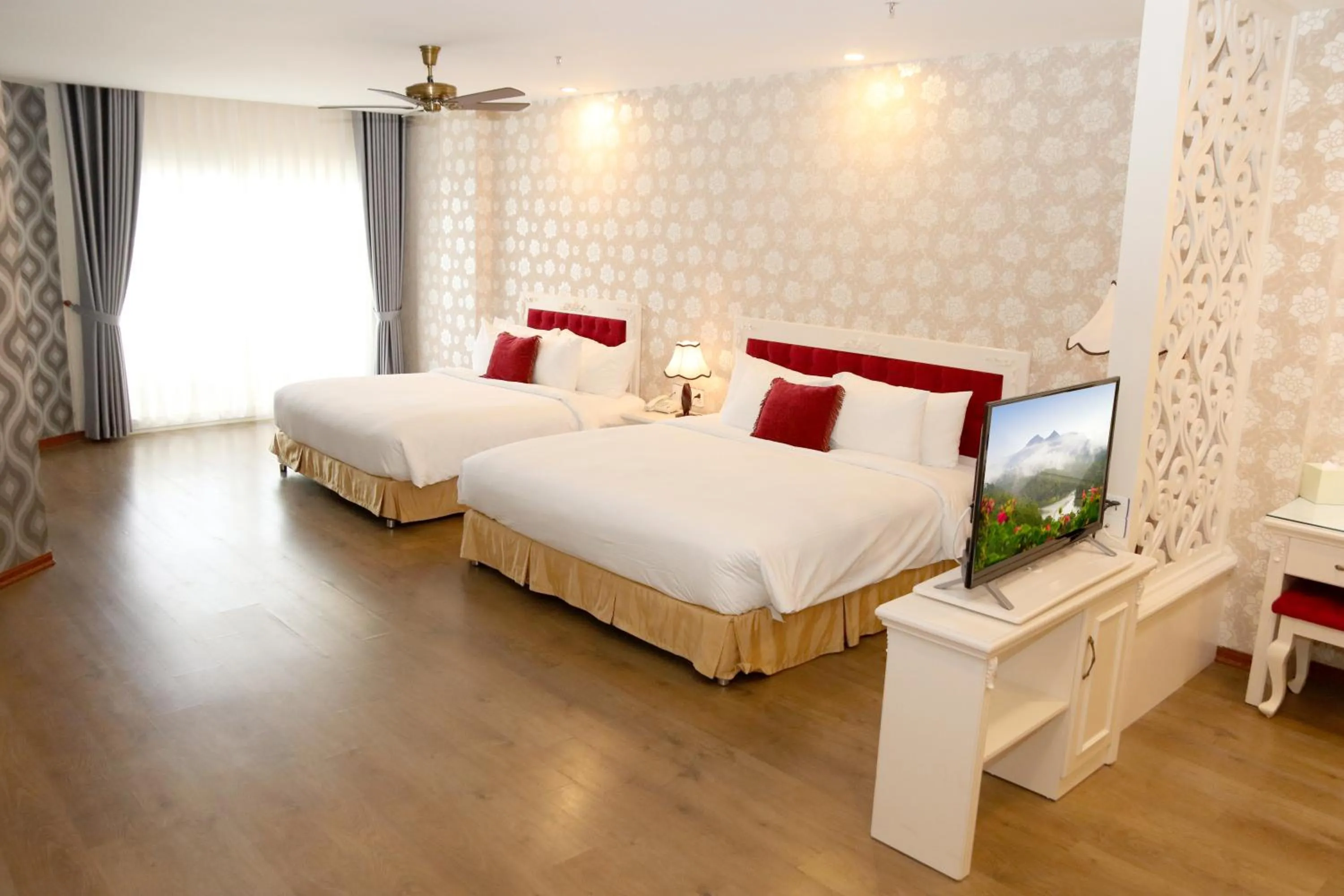 Bed in Ladalat Hotel