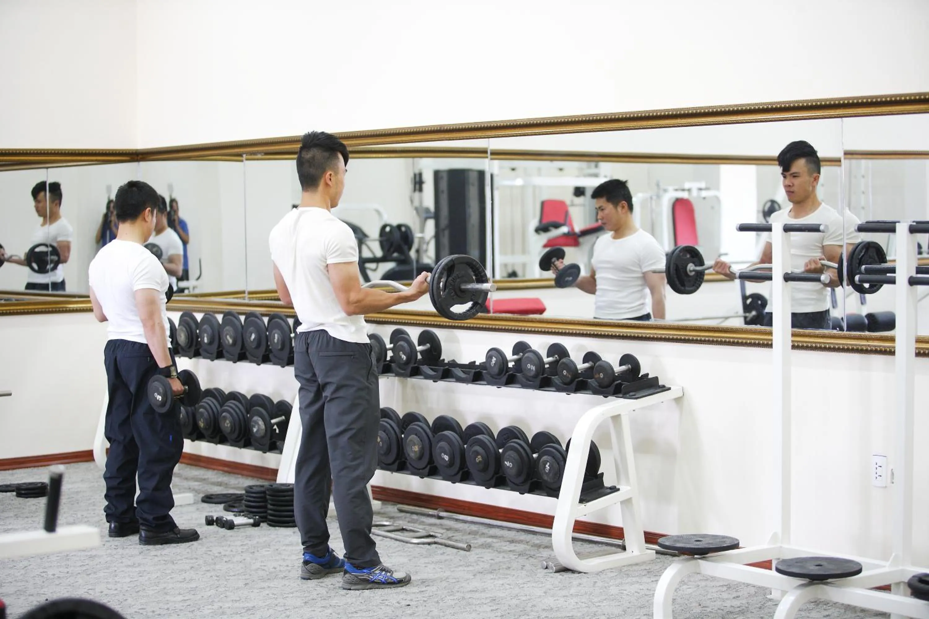 Fitness centre/facilities in Ladalat Hotel