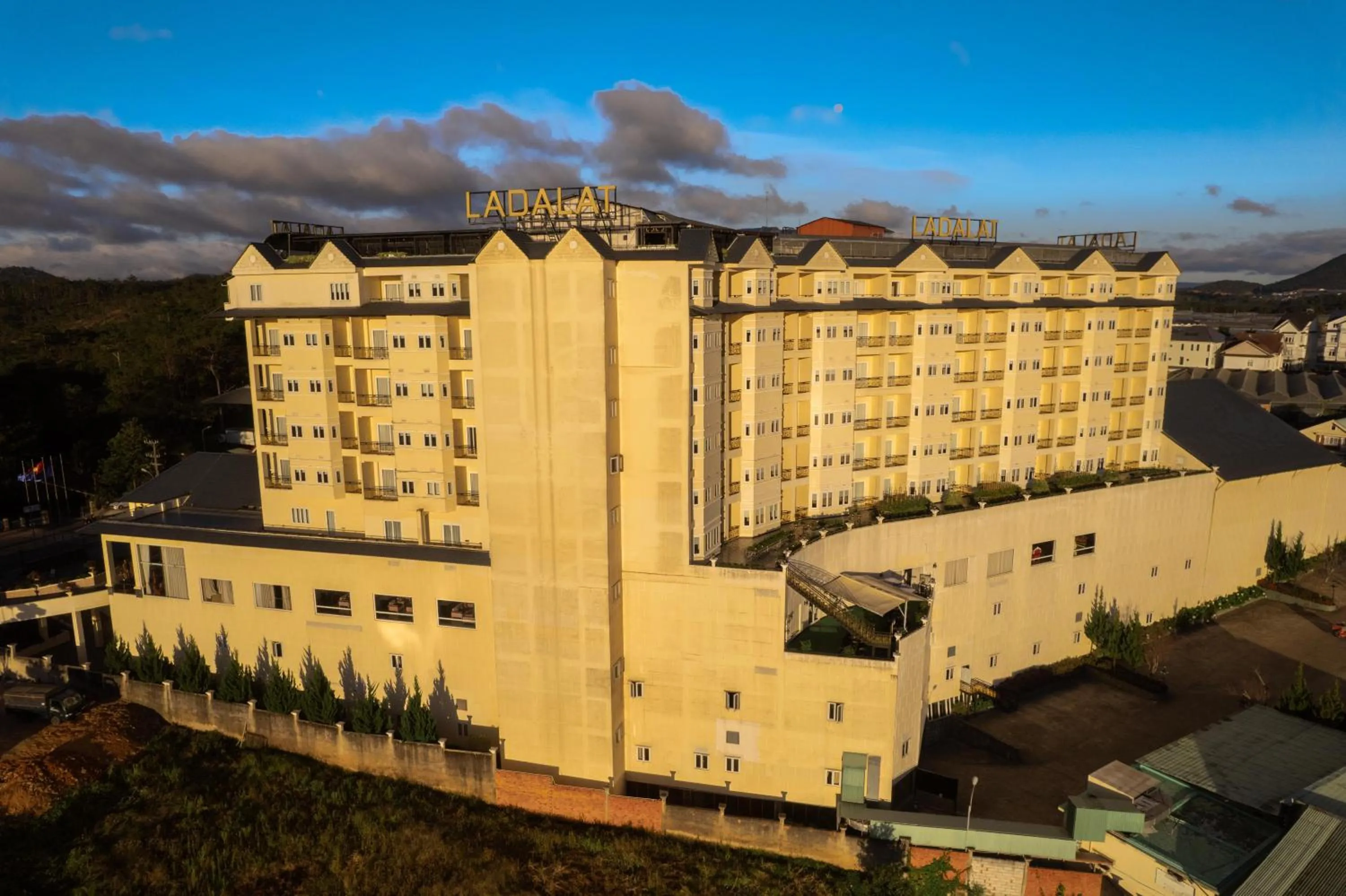 Property building in Ladalat Hotel