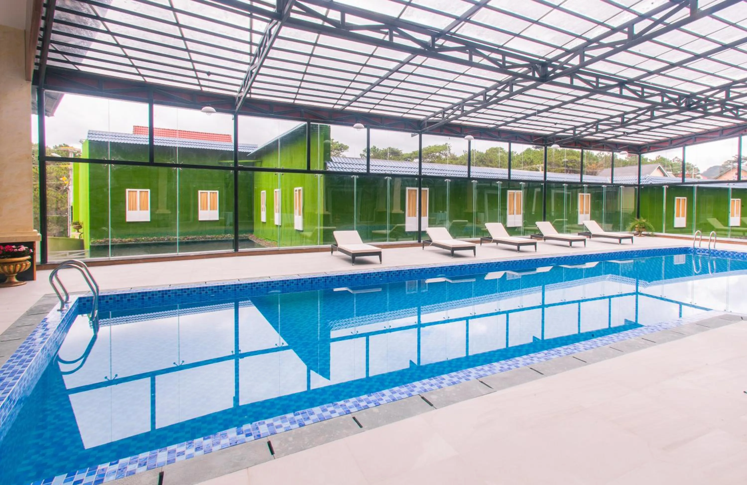 Day in Ladalat Hotel