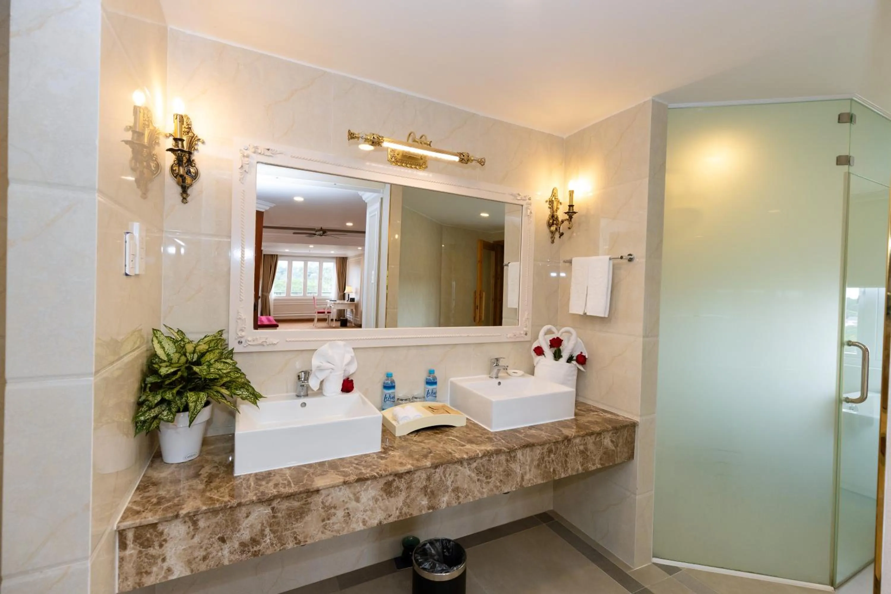 Bathroom in Ladalat Hotel