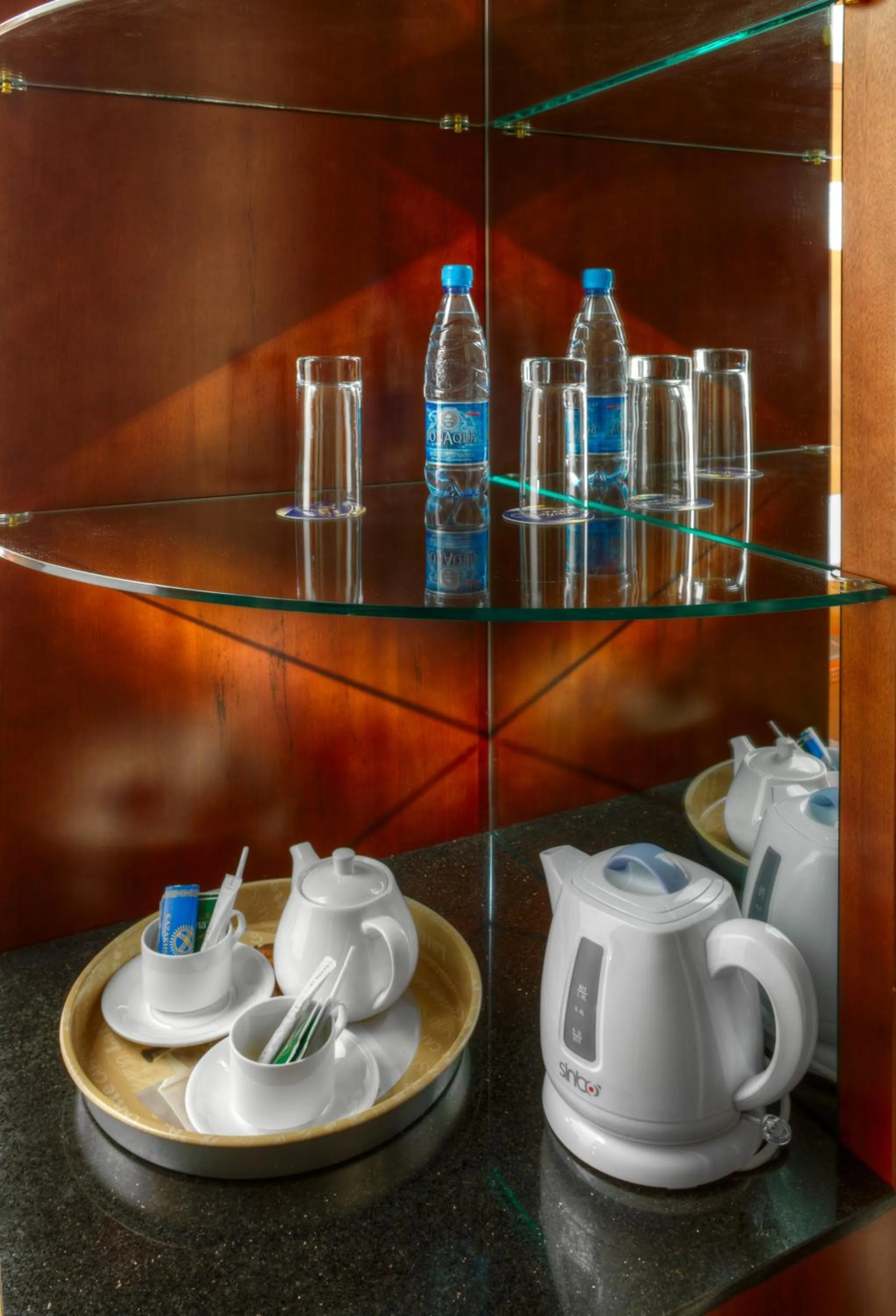 Coffee/tea facilities in Voyage Hotel