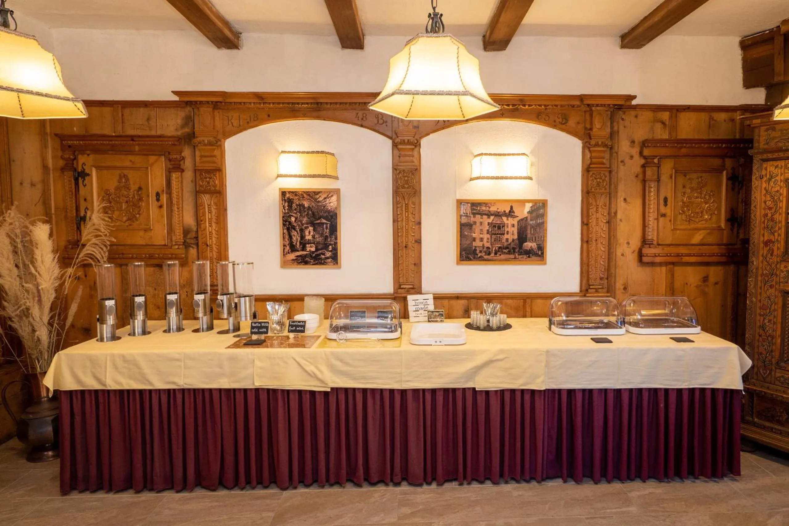 Breakfast in B&B Hotel Heimgartl