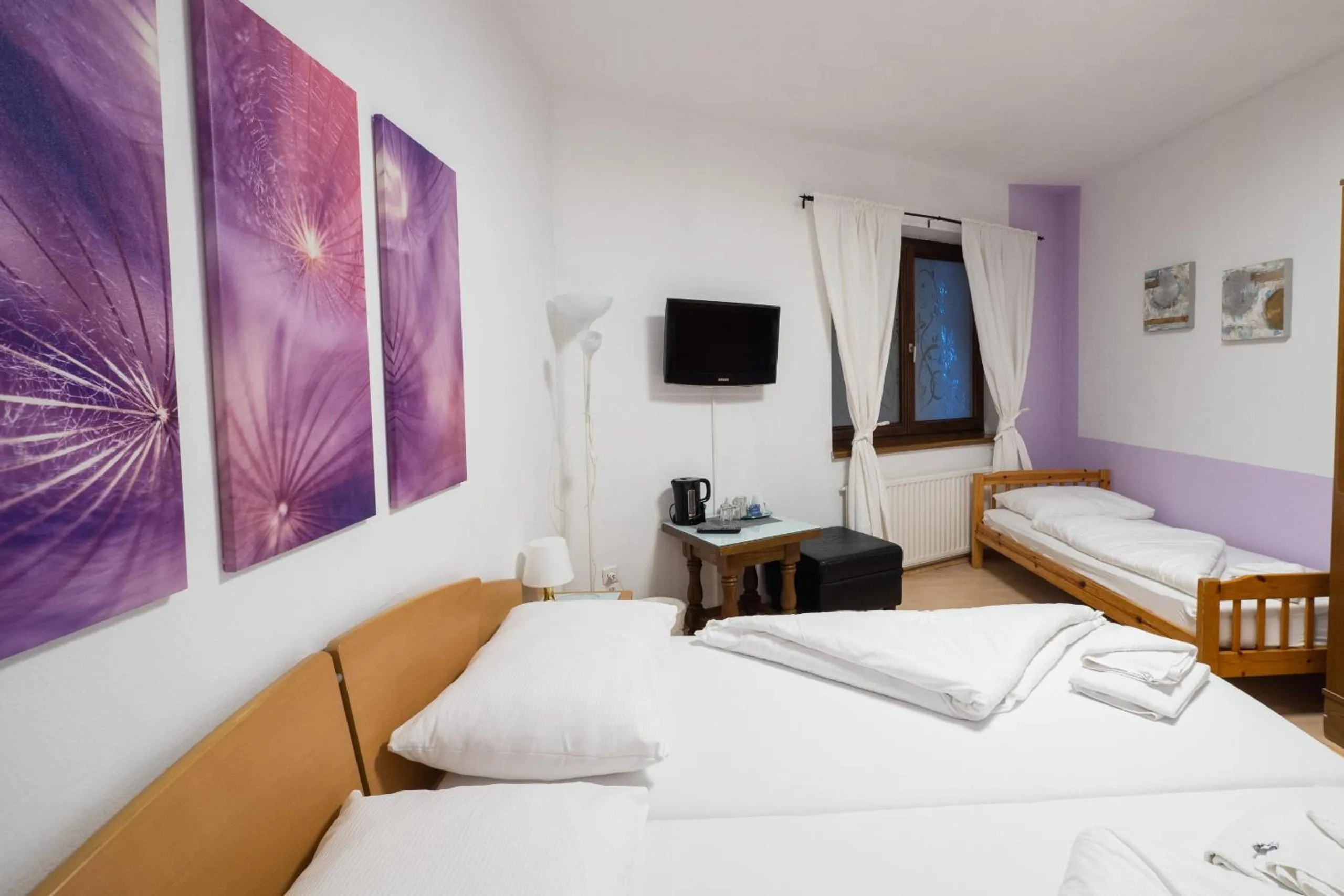 Bedroom, Bed in B&B Hotel Heimgartl