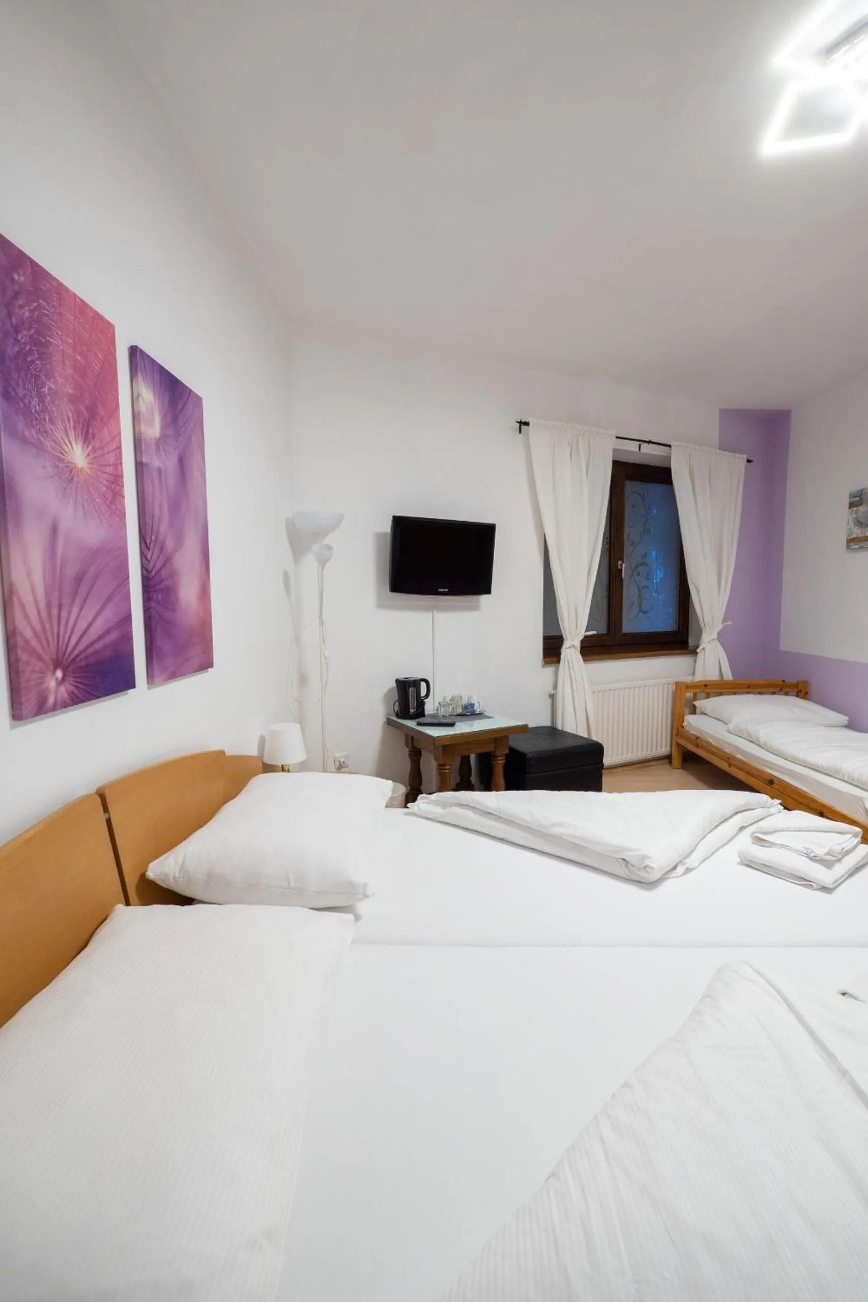 Bedroom, Bed in B&B Hotel Heimgartl