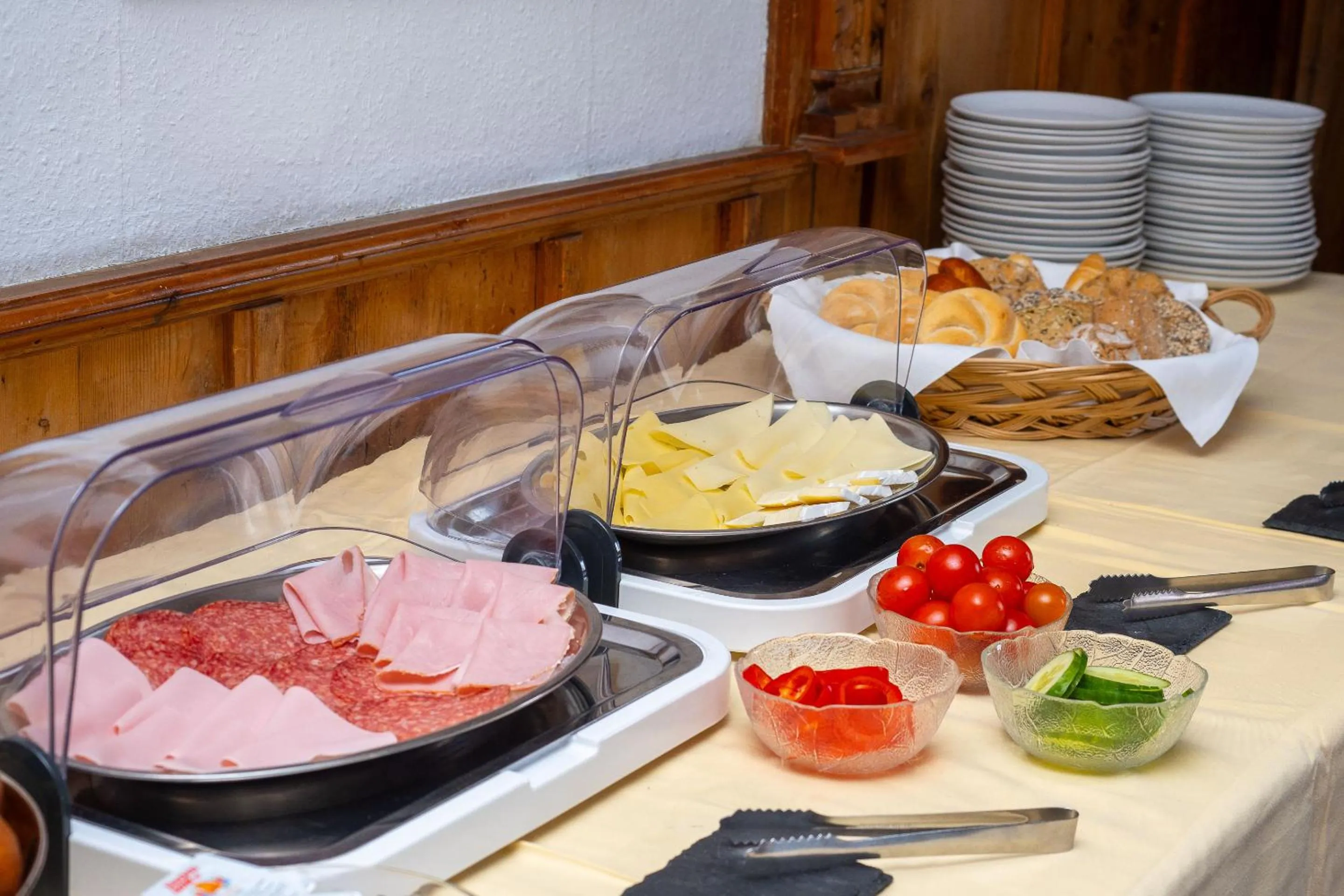 Breakfast in B&B Hotel Heimgartl