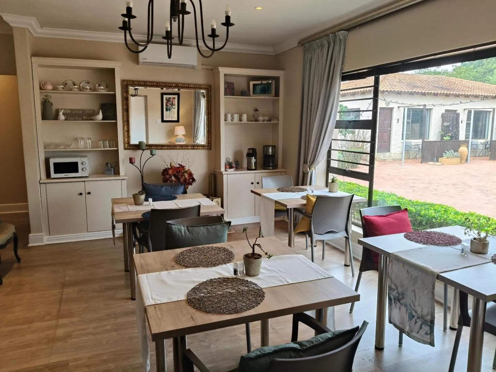 Dining area in New Hunters Moon