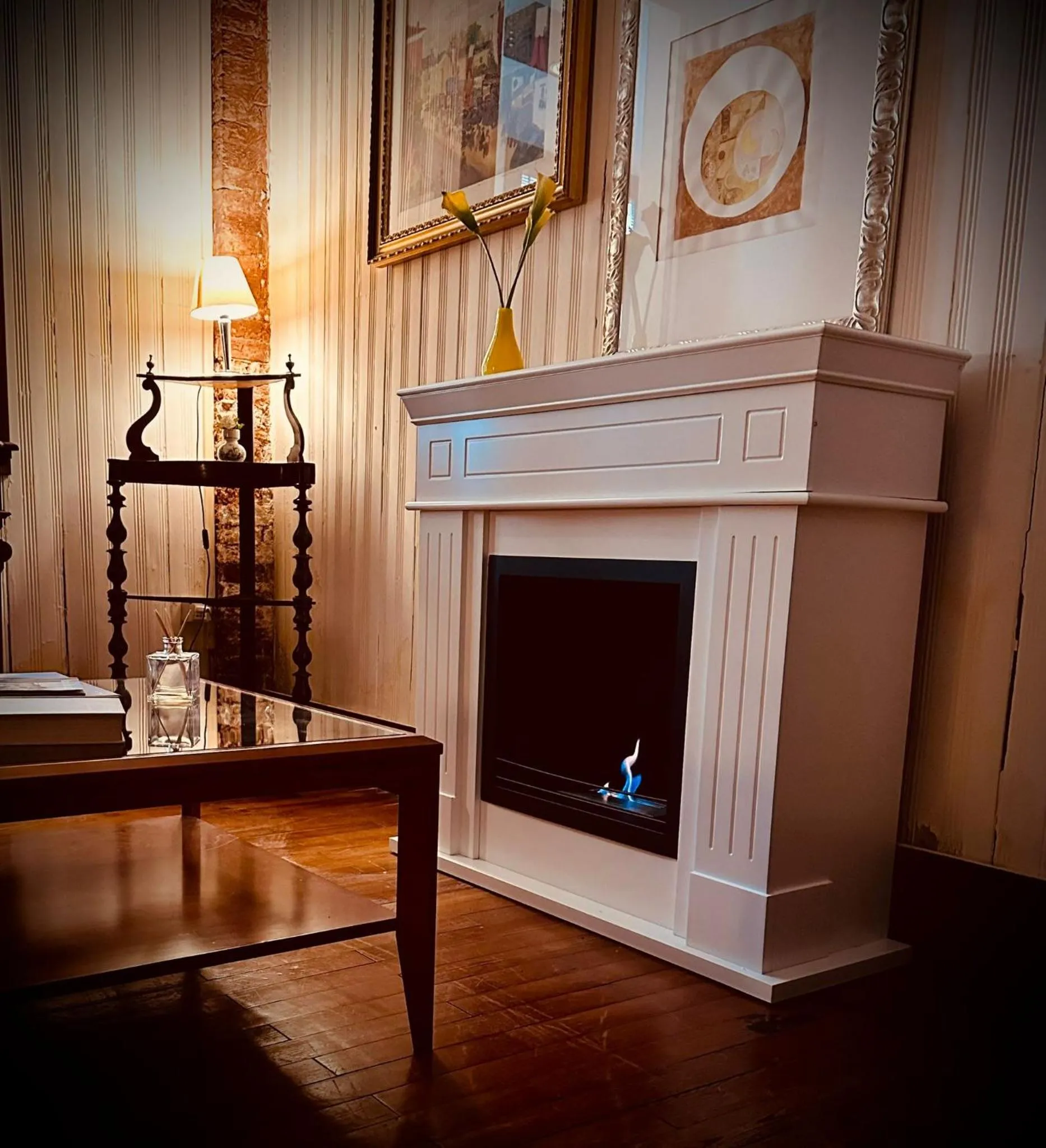 Communal lounge/ TV room in Domus Ciliota