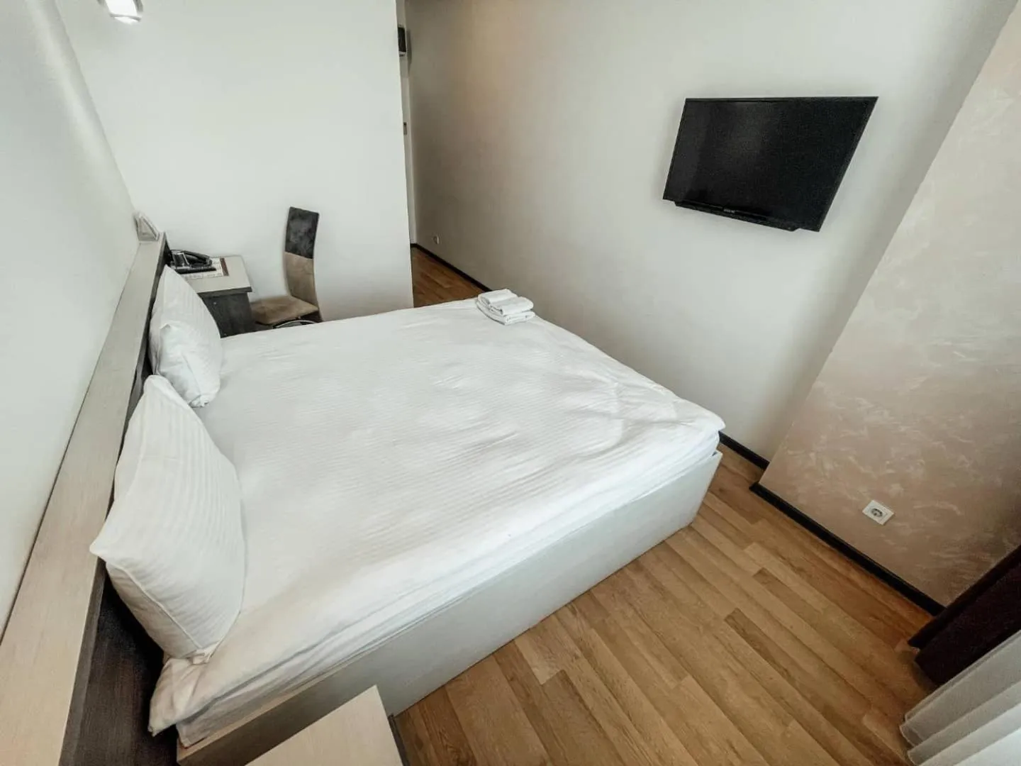 Photo of the whole room, Bed in Astra Hotel