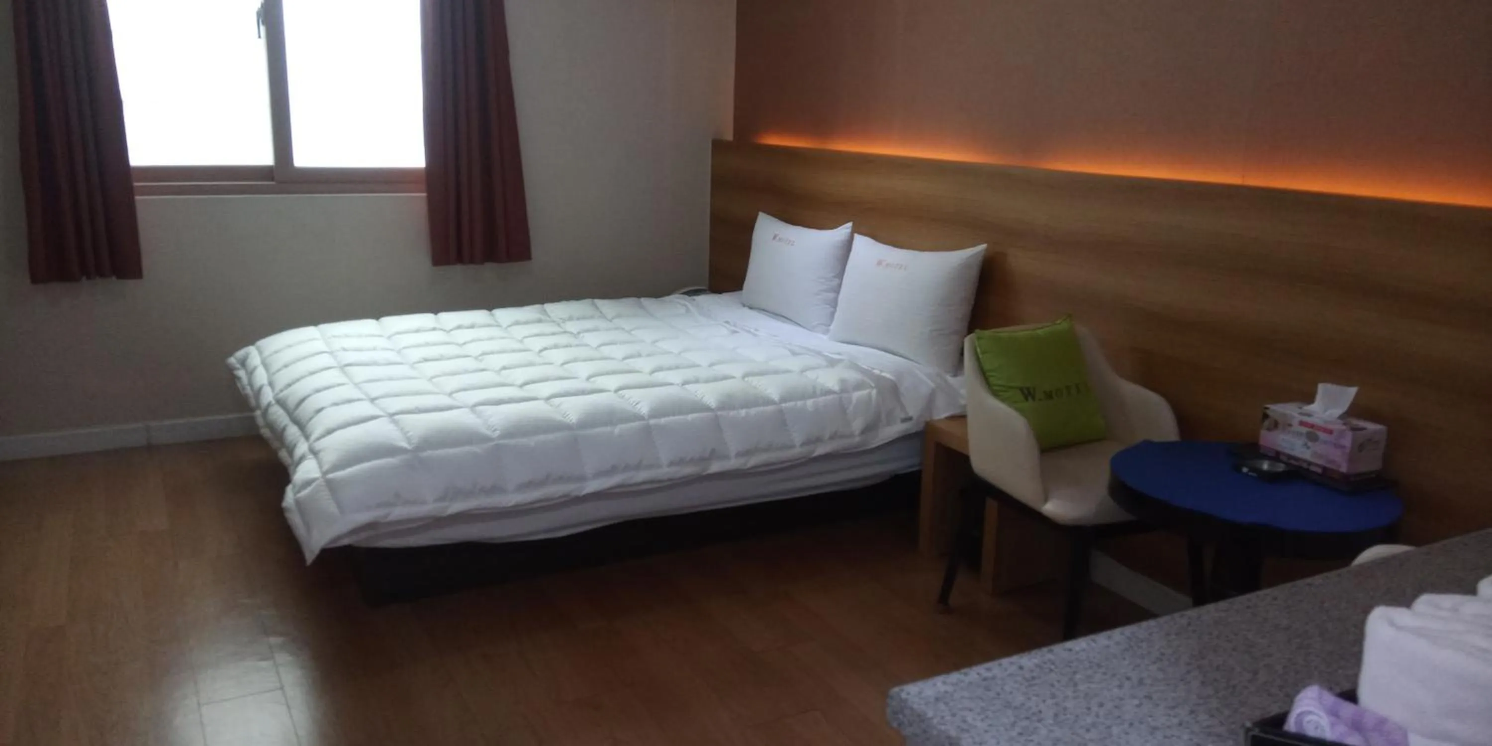 Bed in Gyeongju bulgooksa W Drive-in Motel
