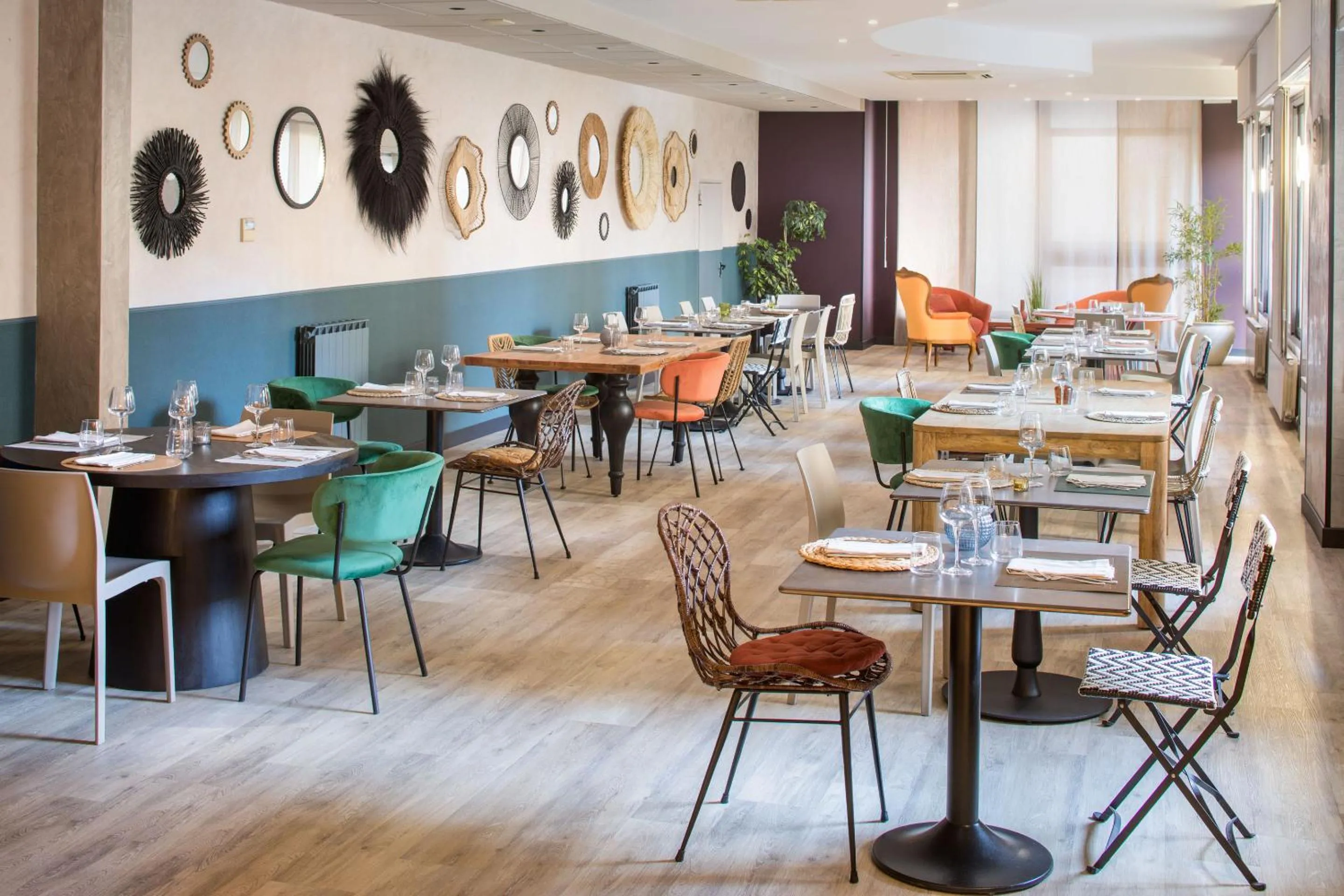 Restaurant/places to eat in Hotel Bristol