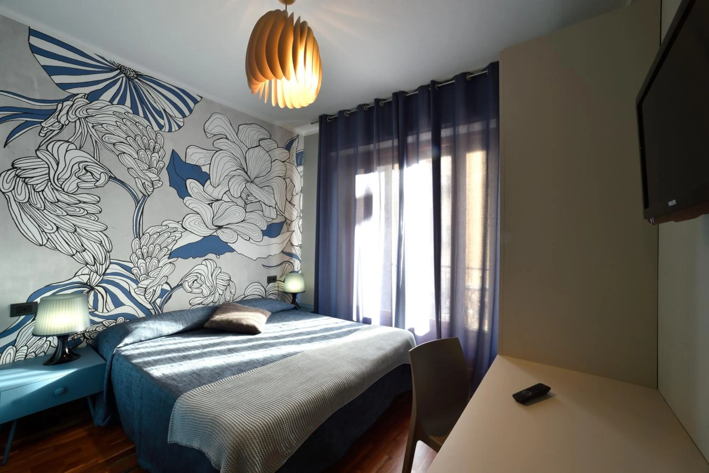 Photo of the whole room, Bed in Hotel Bristol