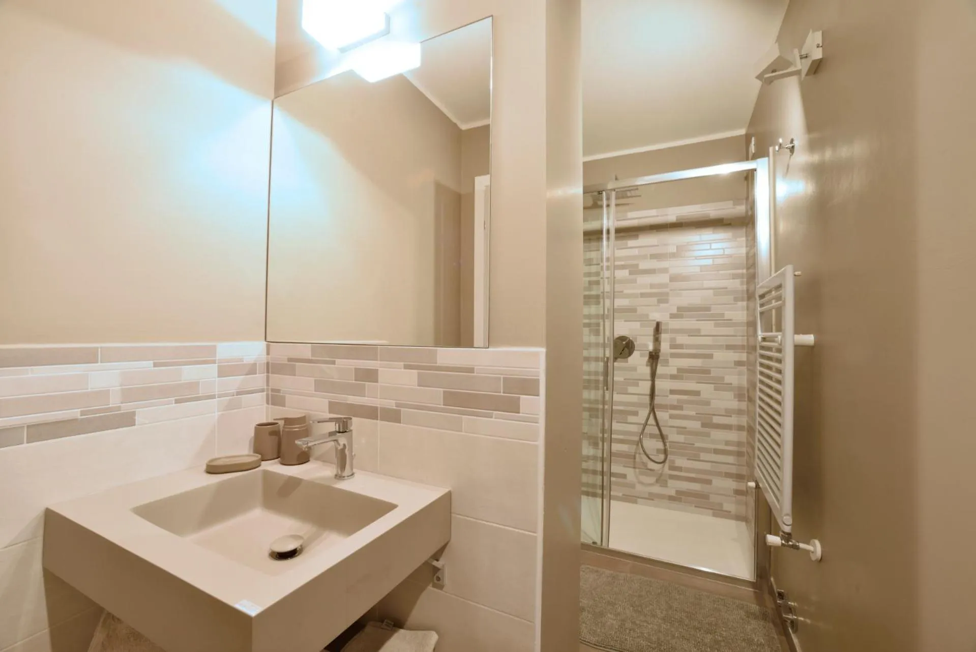 Shower in Hotel Bristol