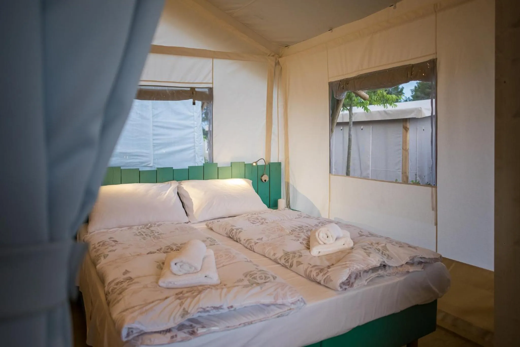 Bed in Mobile Homes Camping Santa Marina, Lanterna