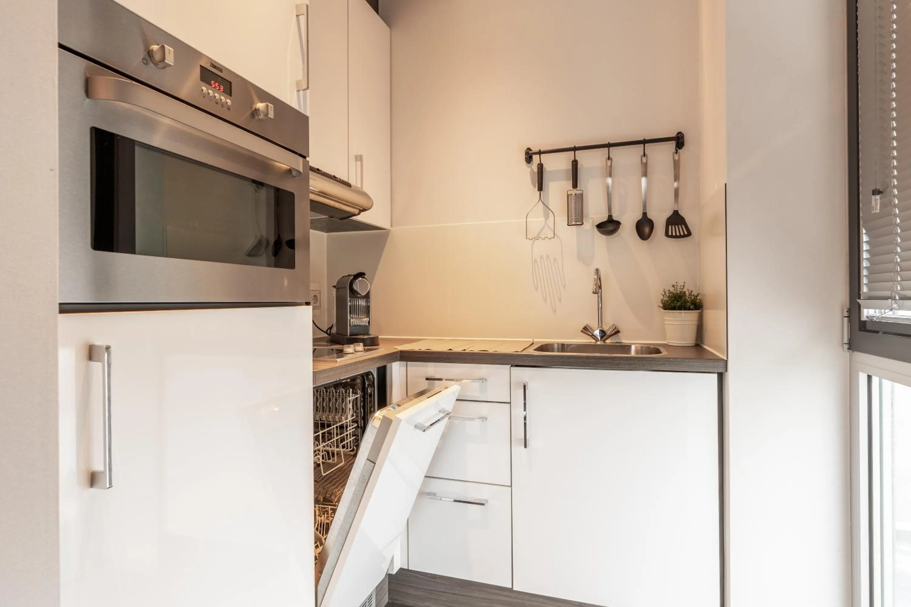 Kitchen or kitchenette in Hotel Lumen Zwolle
