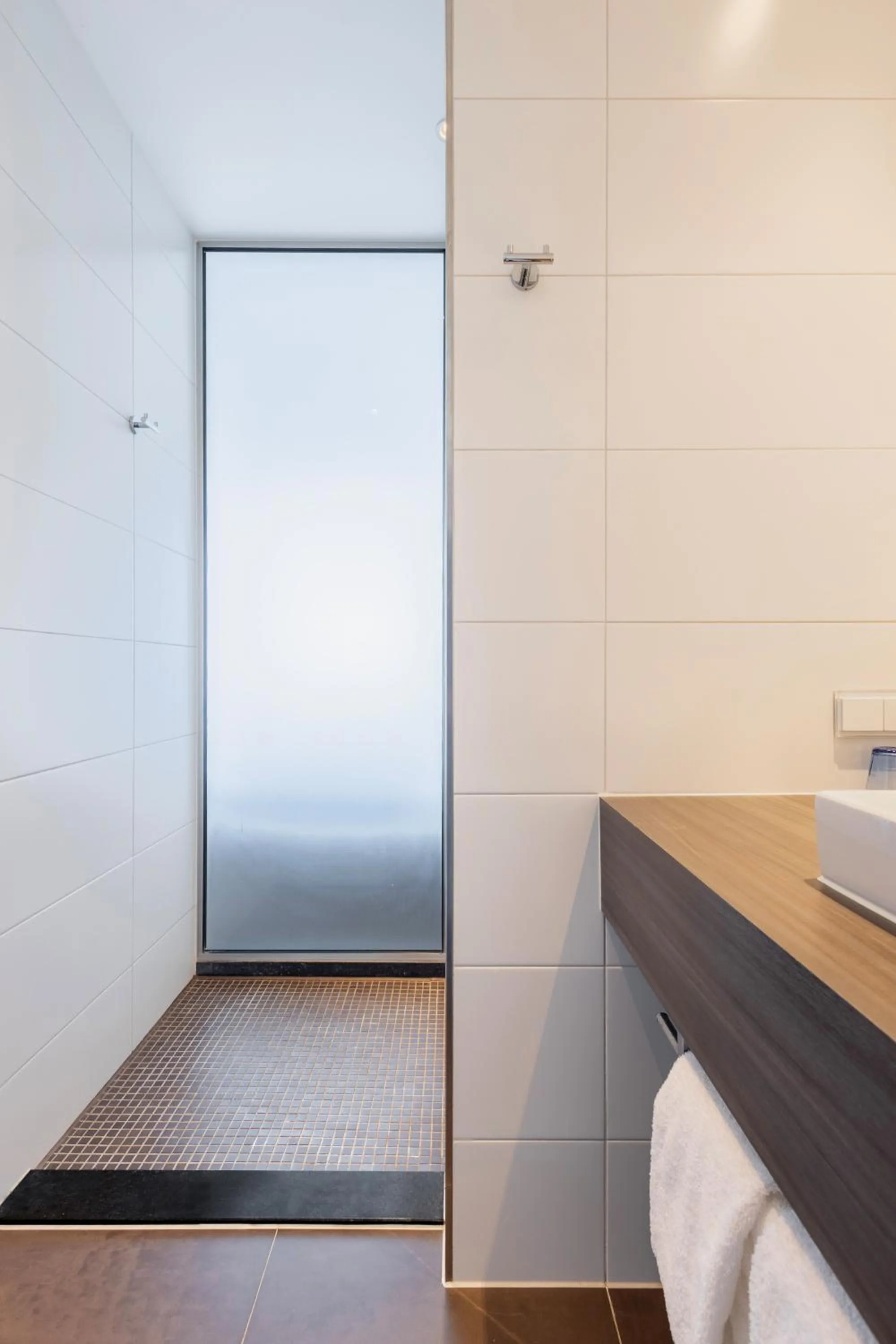 Shower in Hotel Lumen Zwolle