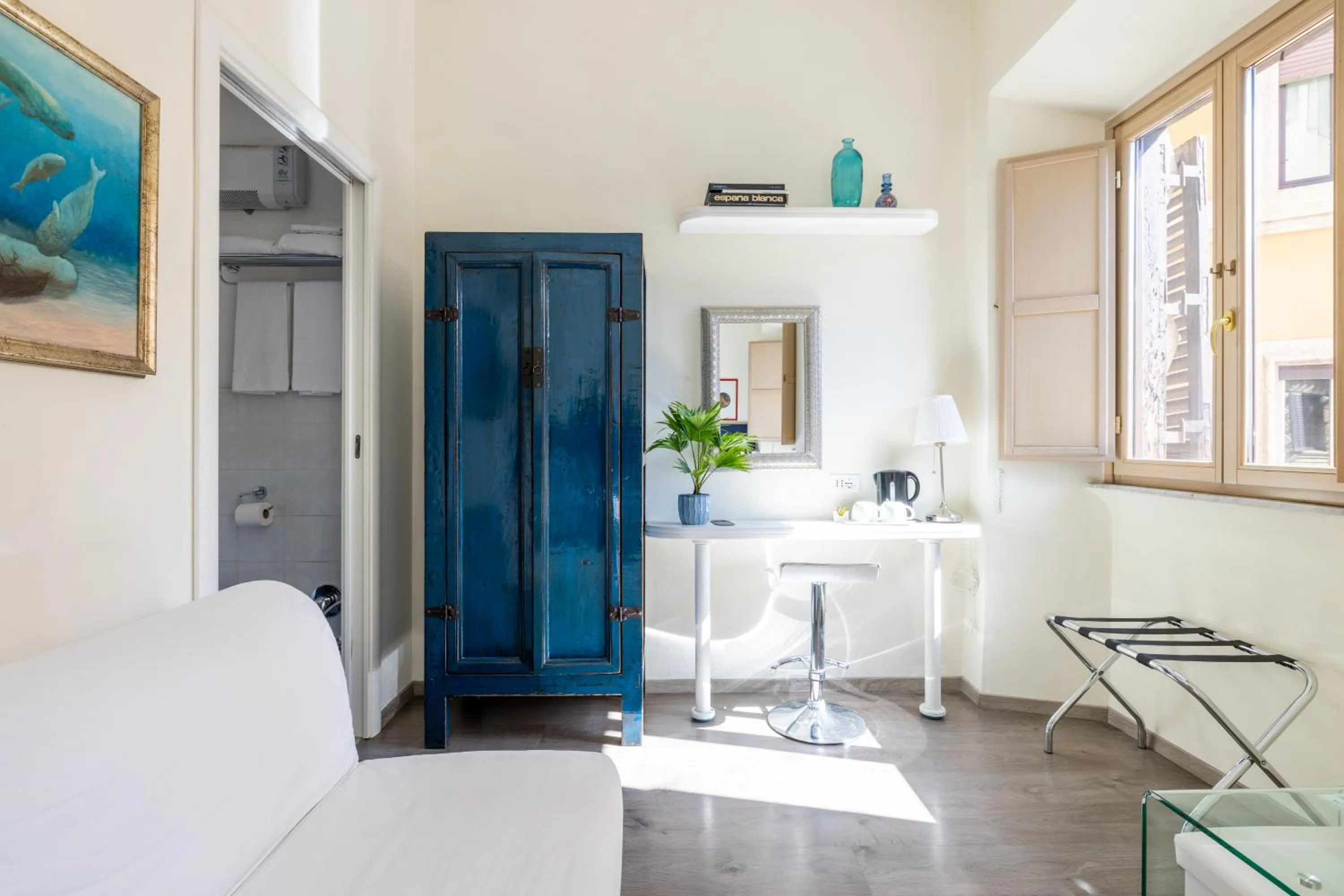 Seating area in Superior Relais FCollection Temple View