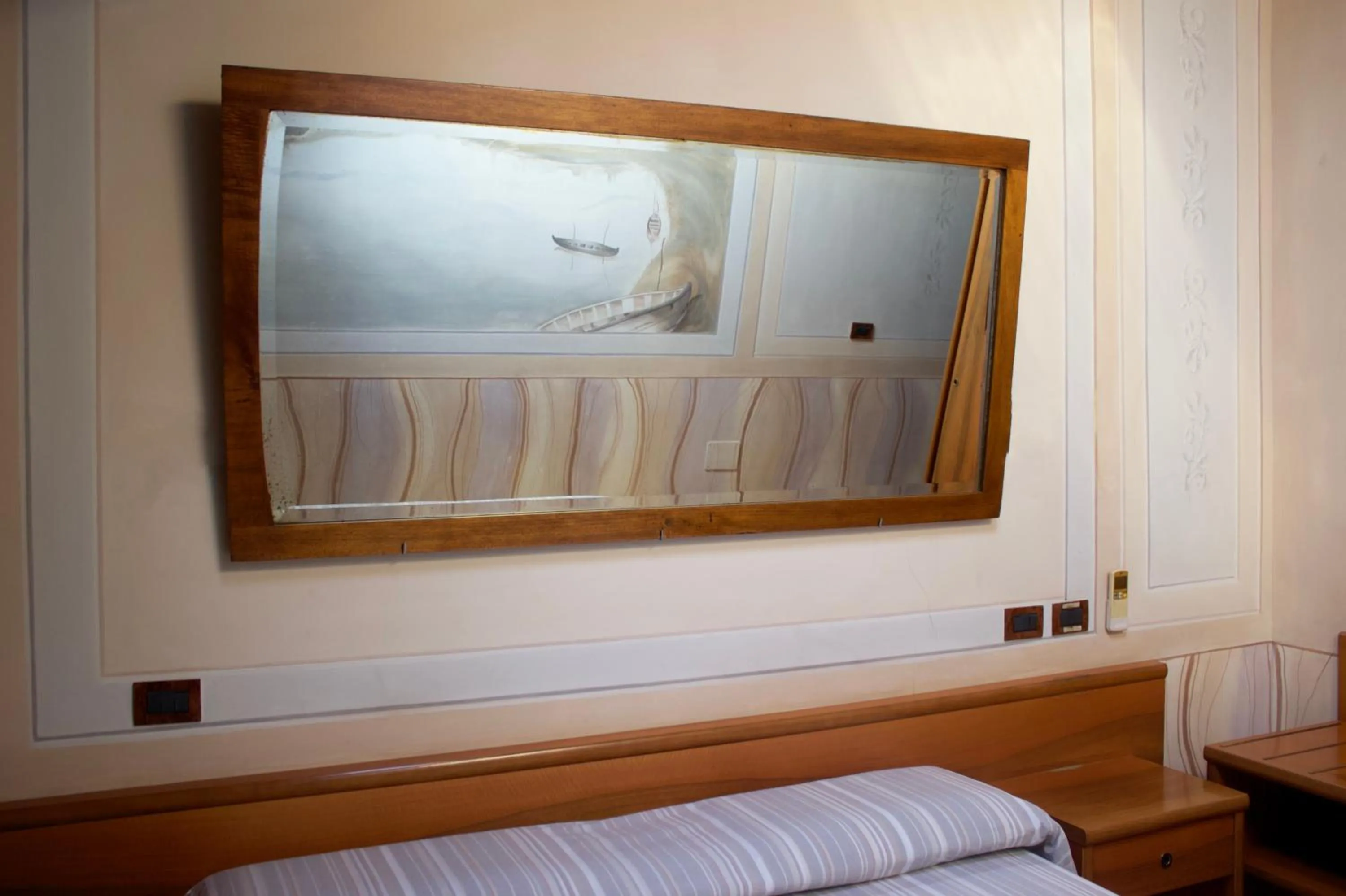 Decorative detail, Bed in Albergo Giulia Gonzaga