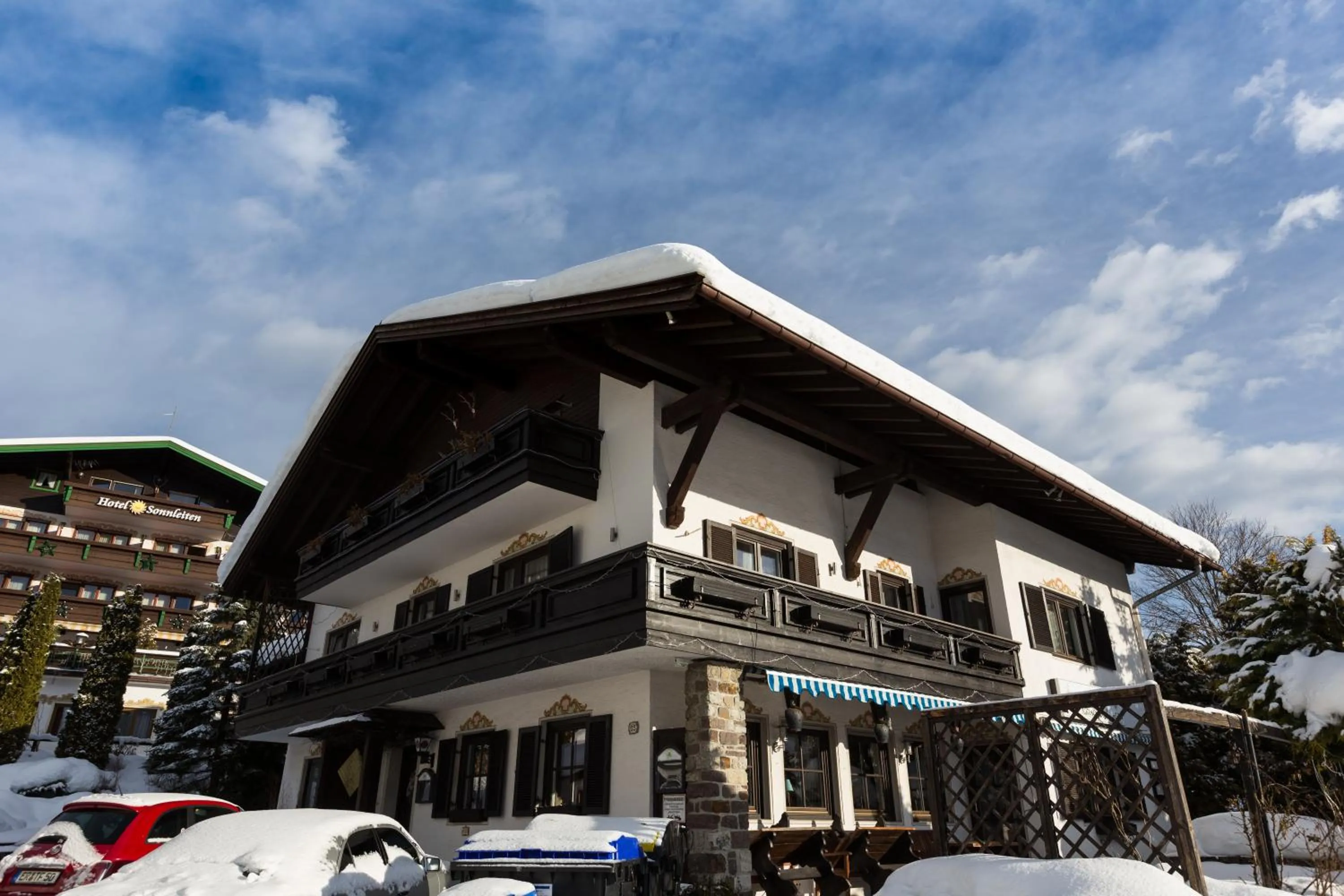 Property building in DEVA Hotel Kaiserblick