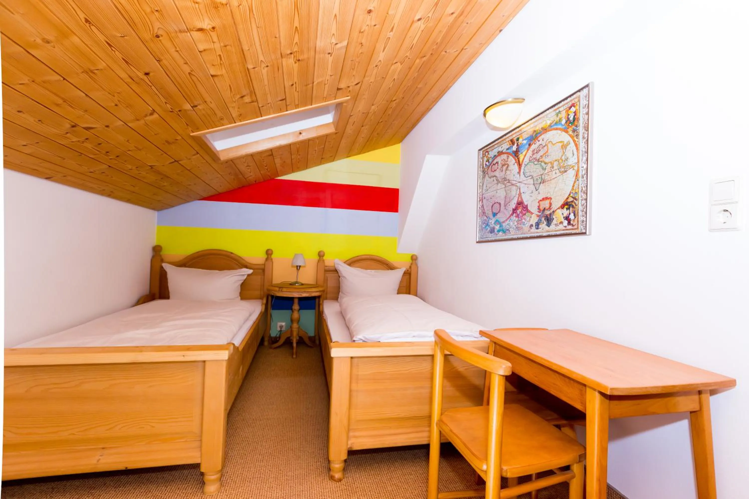 Photo of the whole room, Bed in DEVA Hotel Kaiserblick