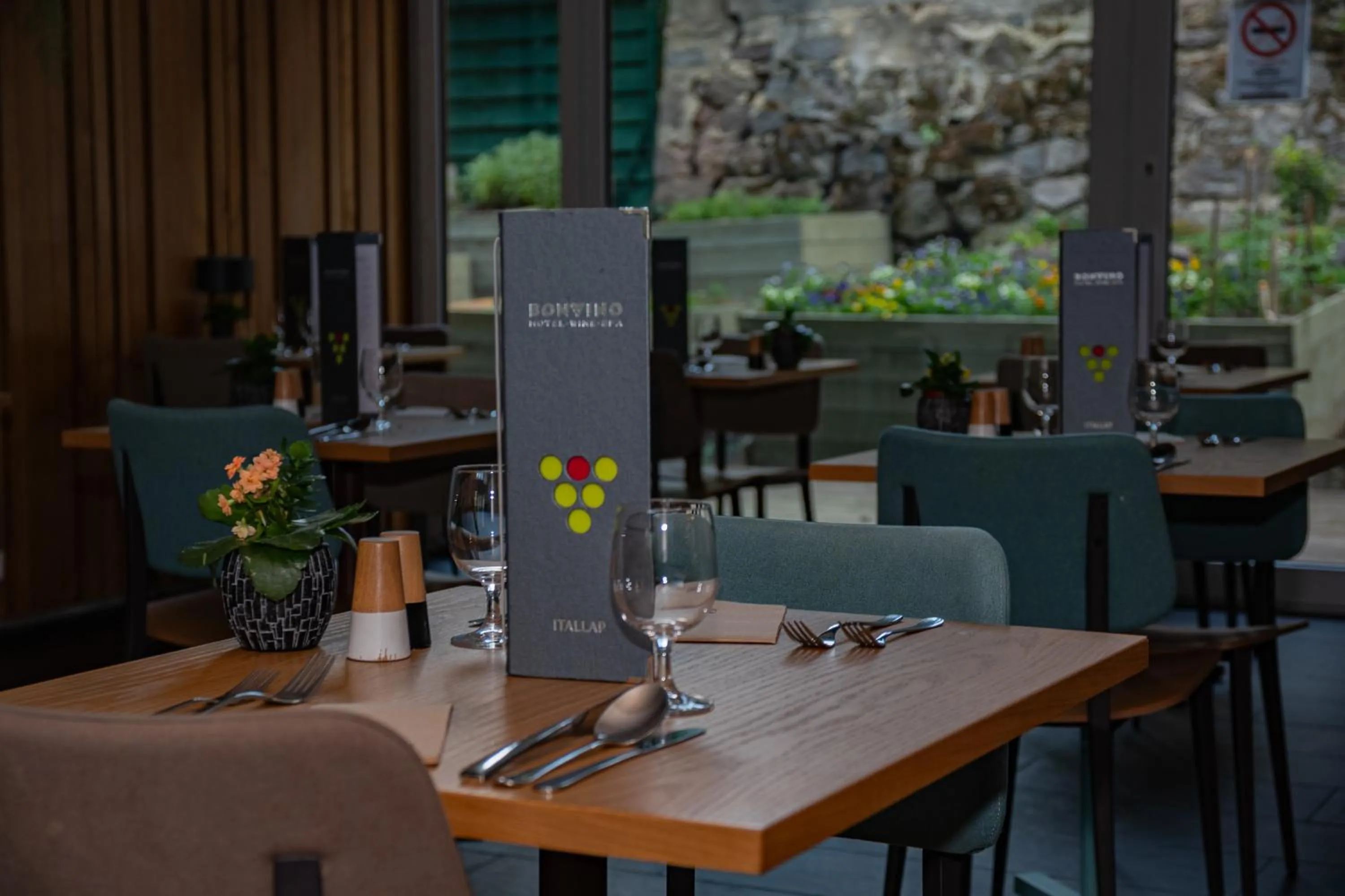 Restaurant/places to eat in Hotel Bonvino Badacsony