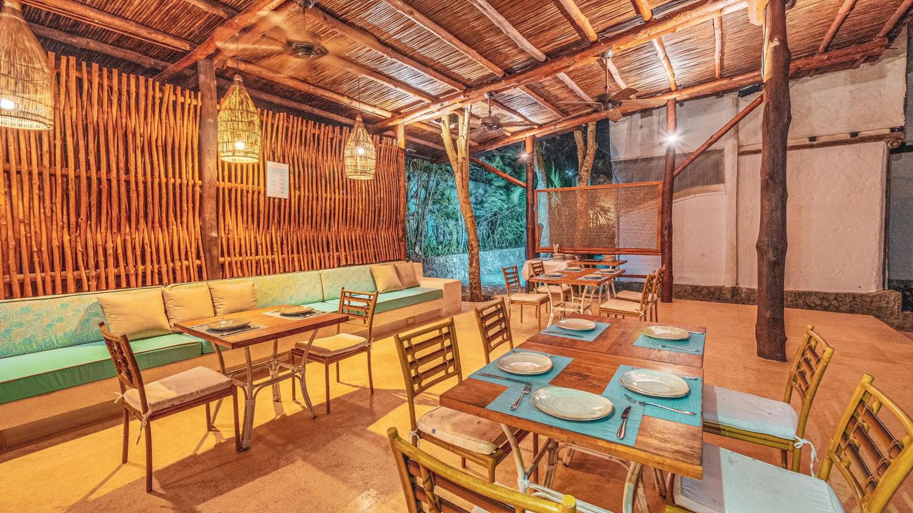 Restaurant/places to eat in Aura Hotel Barú