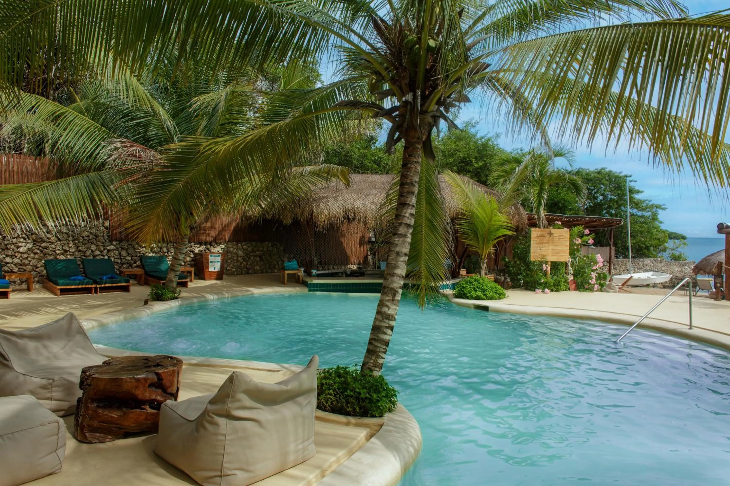 Swimming pool in Aura Hotel Barú