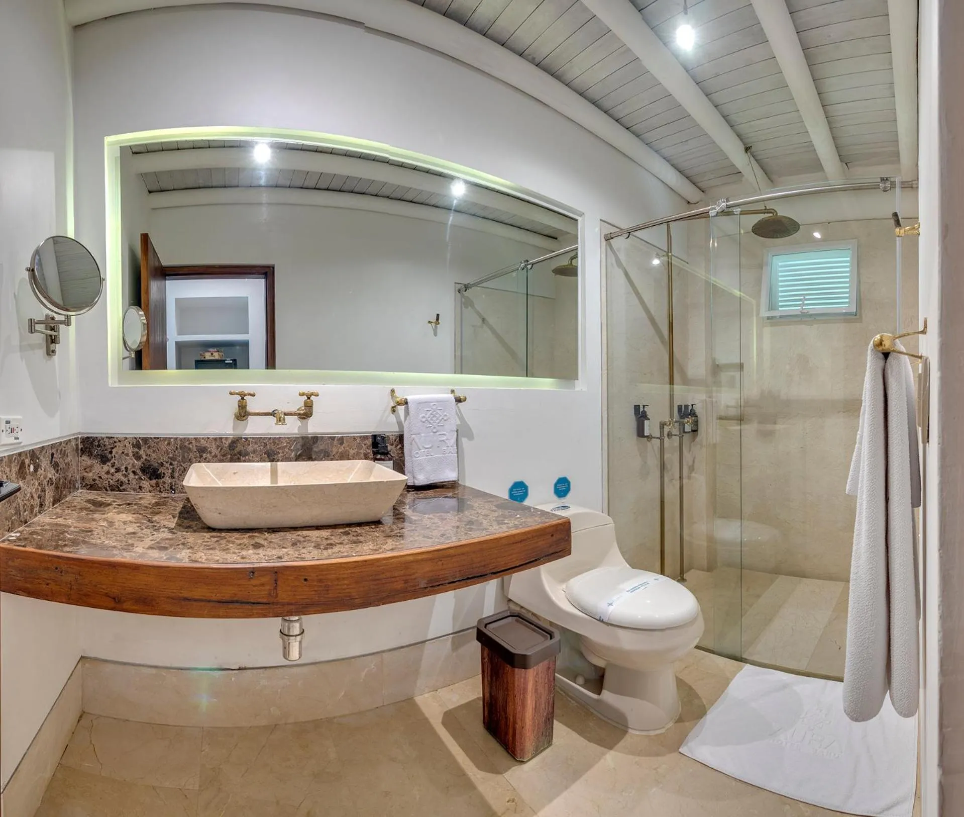 Shower in Aura Hotel Barú