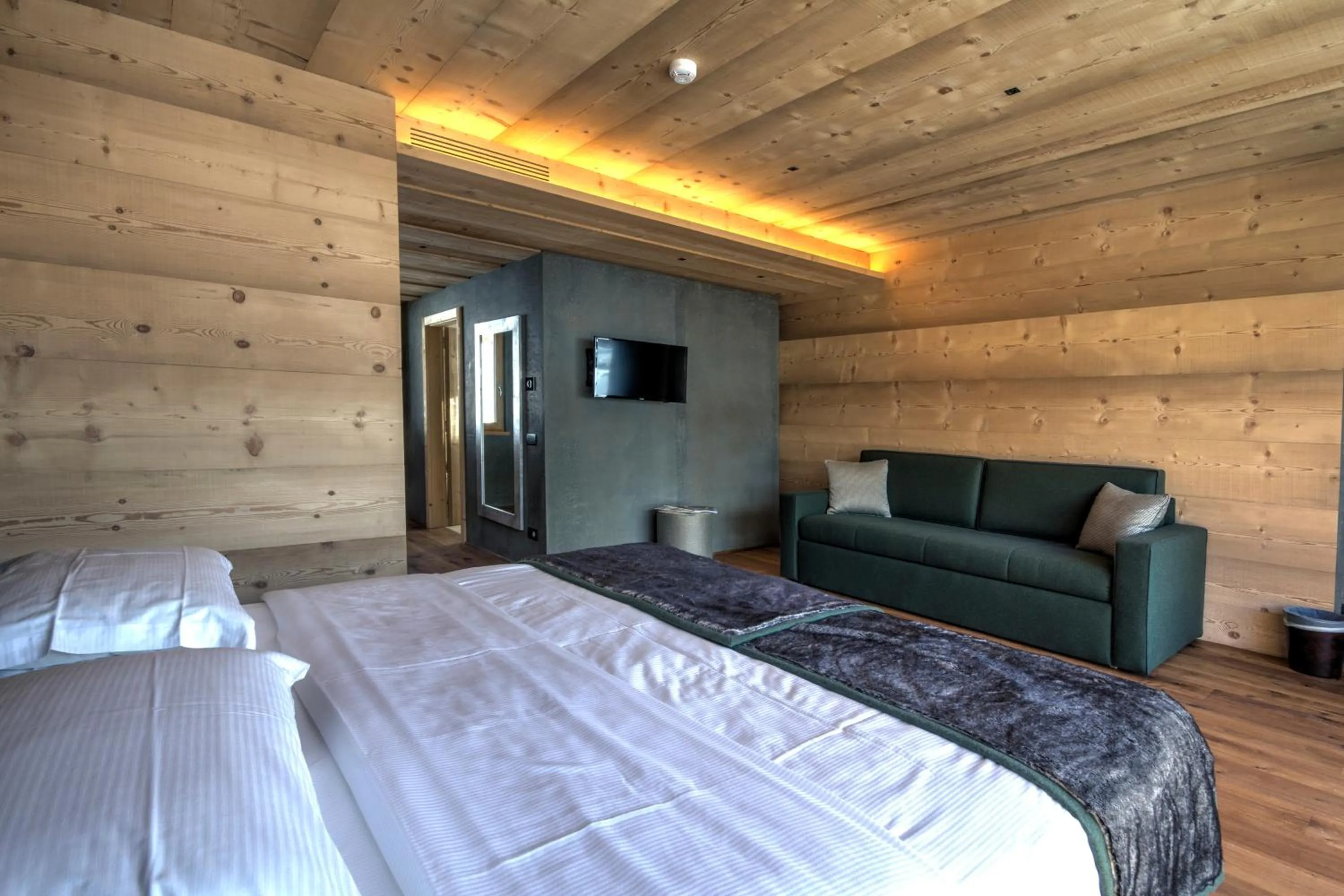 Bed in Dolomiti Lodge Alverà