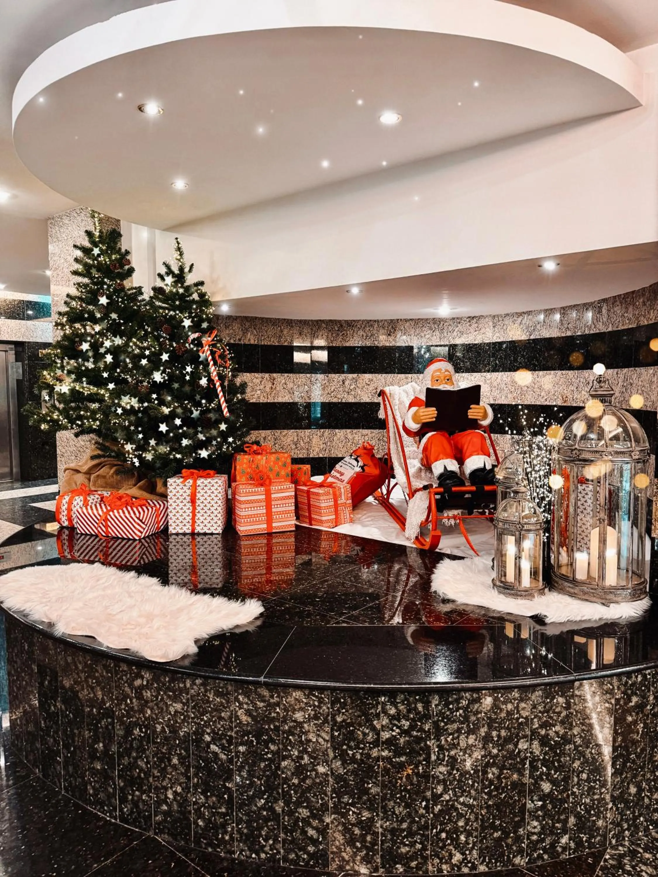 Decorative detail in Hotel Piatra Mare