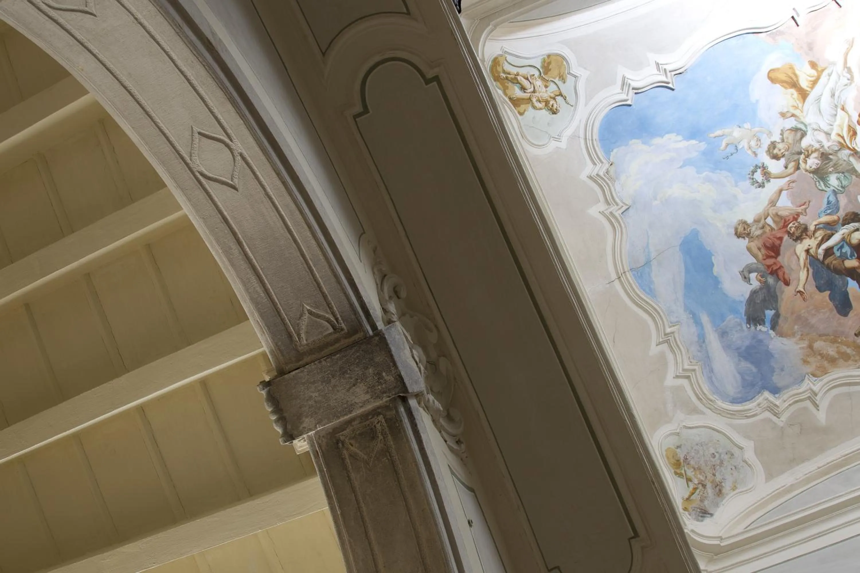 Night in Hotel Palazzo Novello