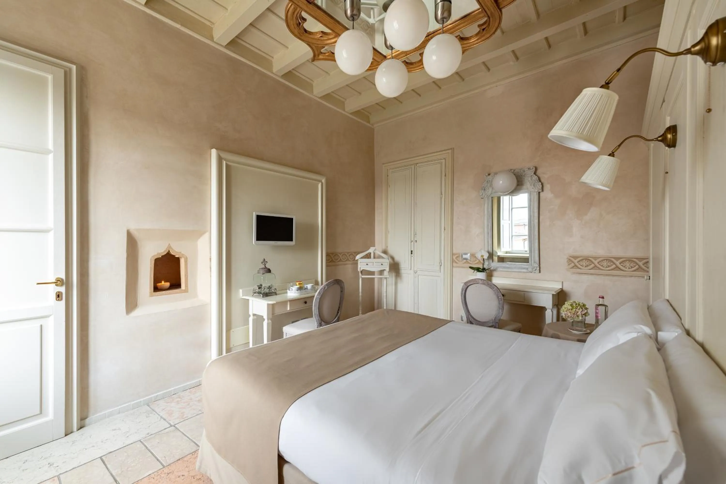 Bed in Hotel Palazzo Novello