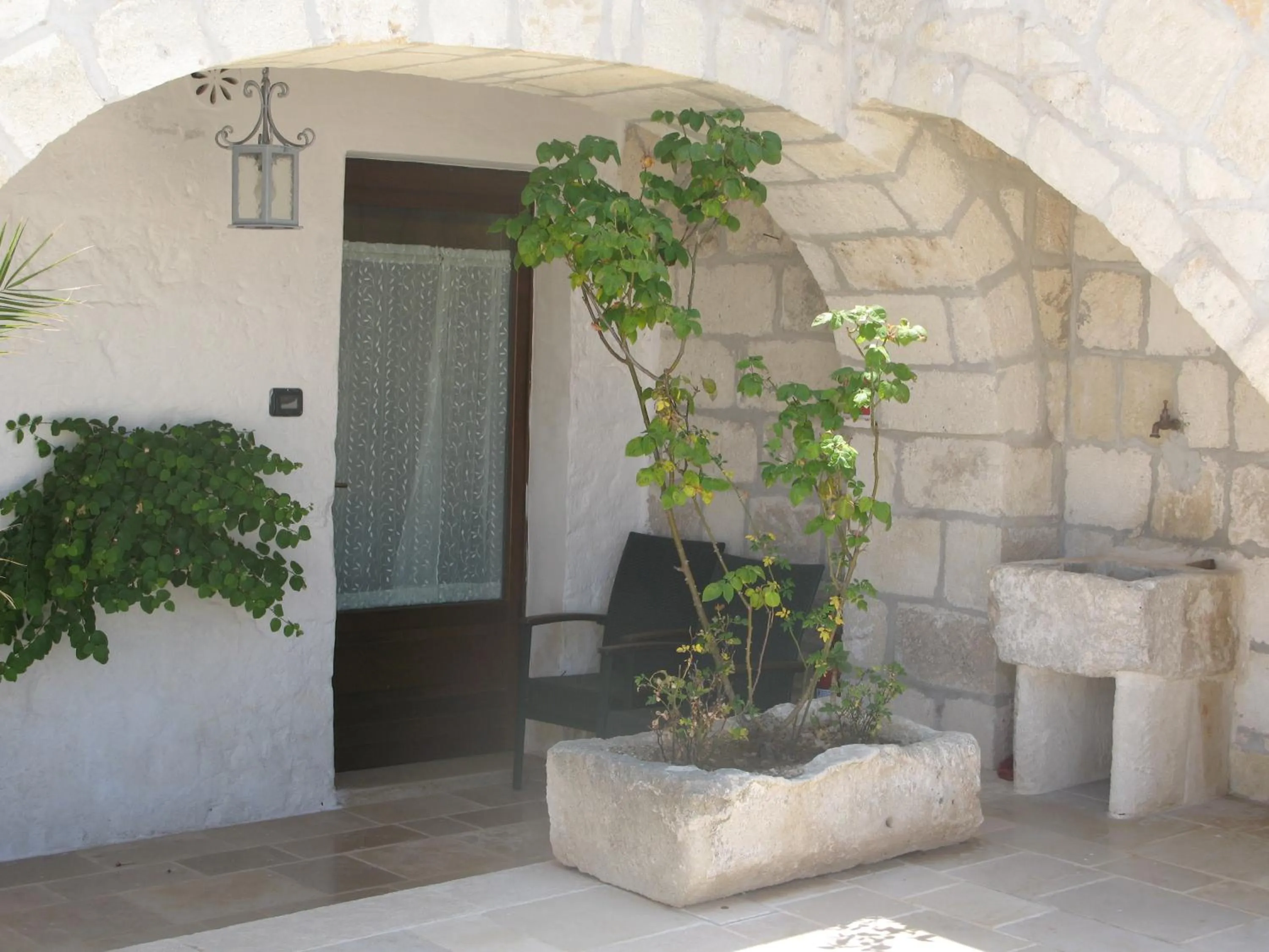 Facade/entrance in Hotel Masseria Fortificata Donnaloia