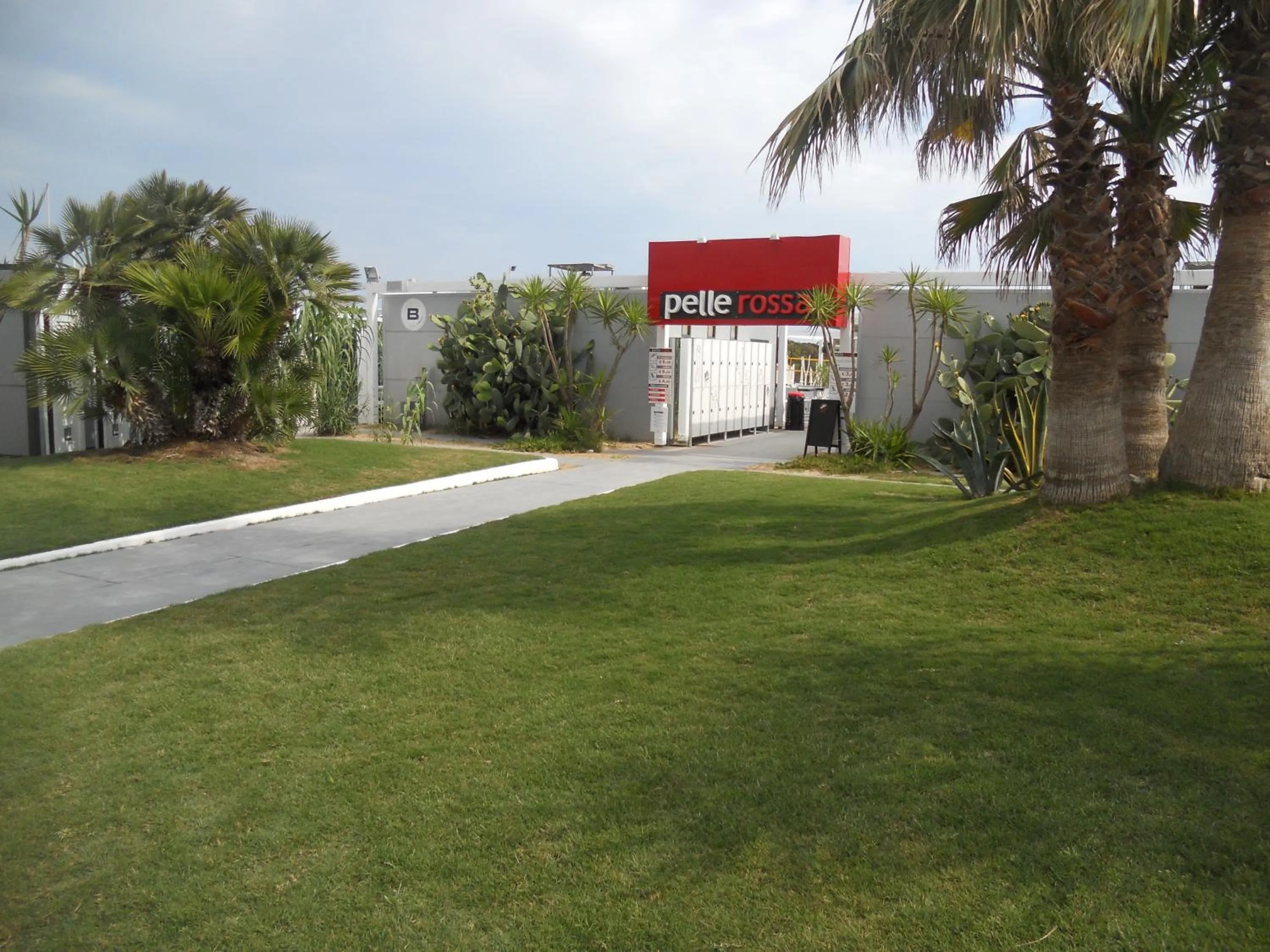 Garden in Hotel Masseria Fortificata Donnaloia