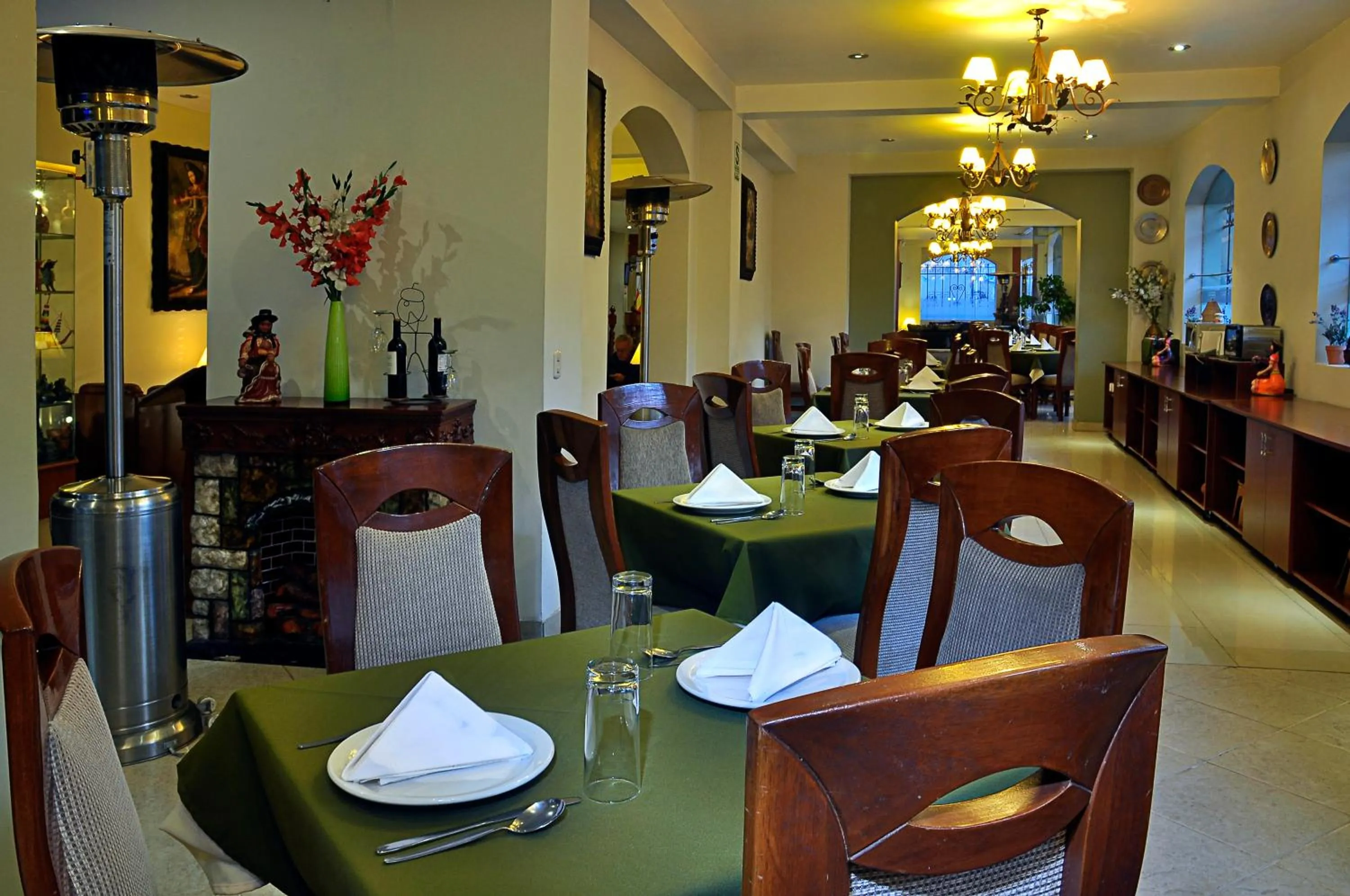 Restaurant/places to eat in Casona Plaza Hotel Puno