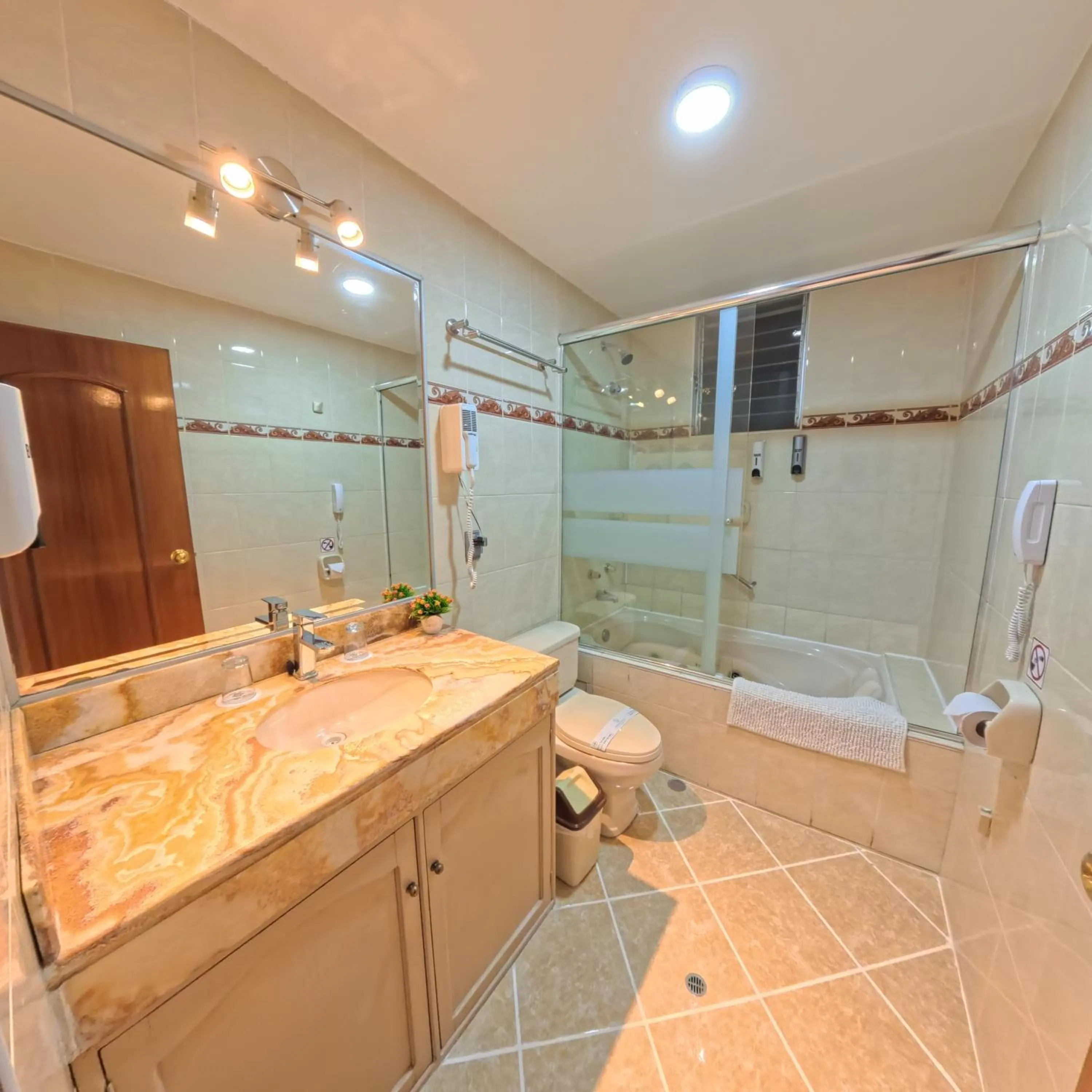 Bathroom in Casona Plaza Hotel Puno