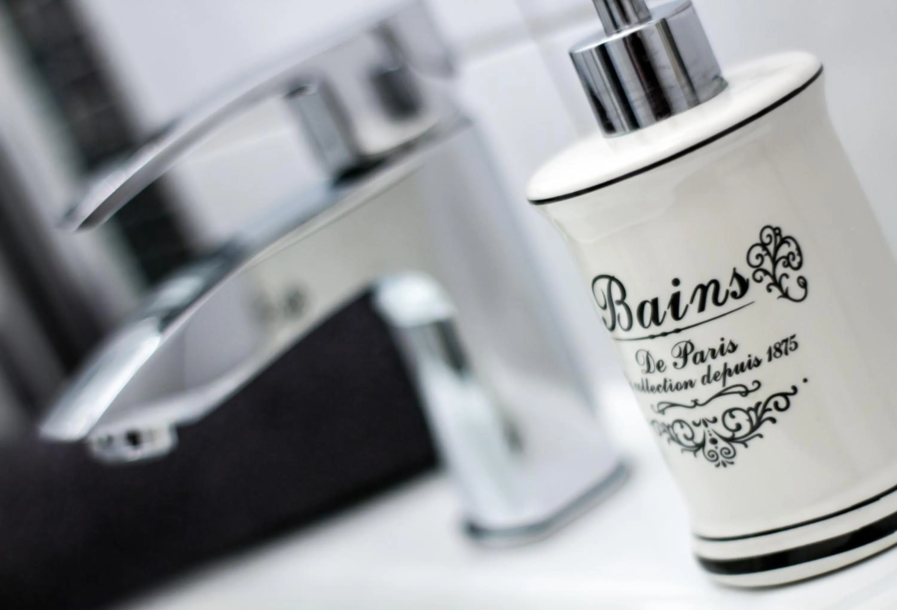 Bathroom in ClickTheFlat Hoża Street Apart Rooms