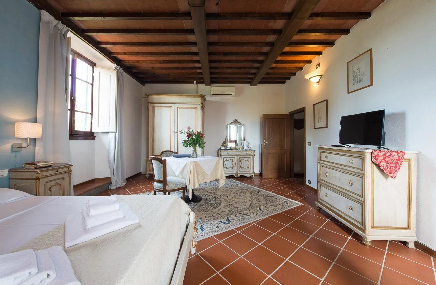 Bedroom in Villa Il Fedino