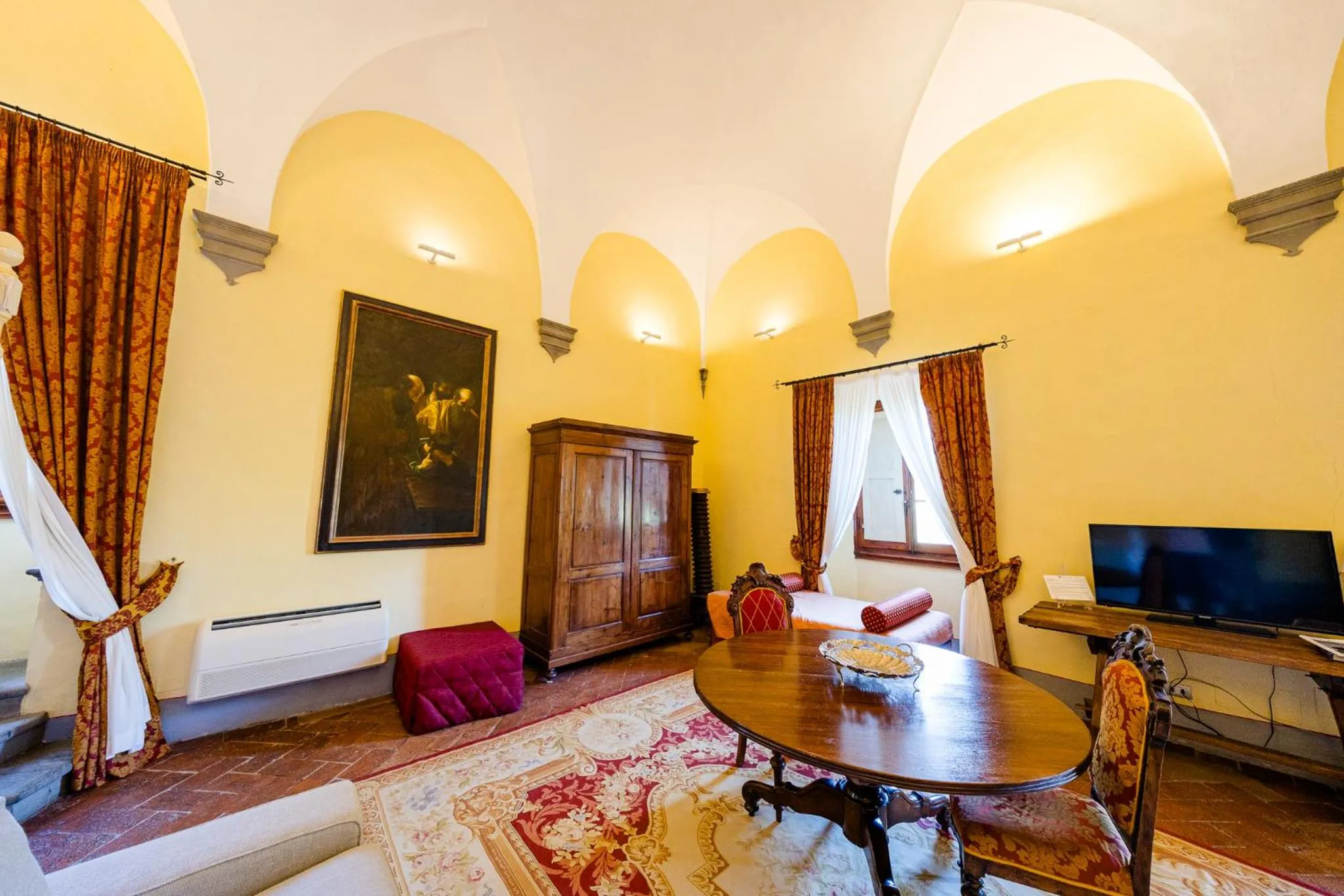 Bed in Villa Il Fedino