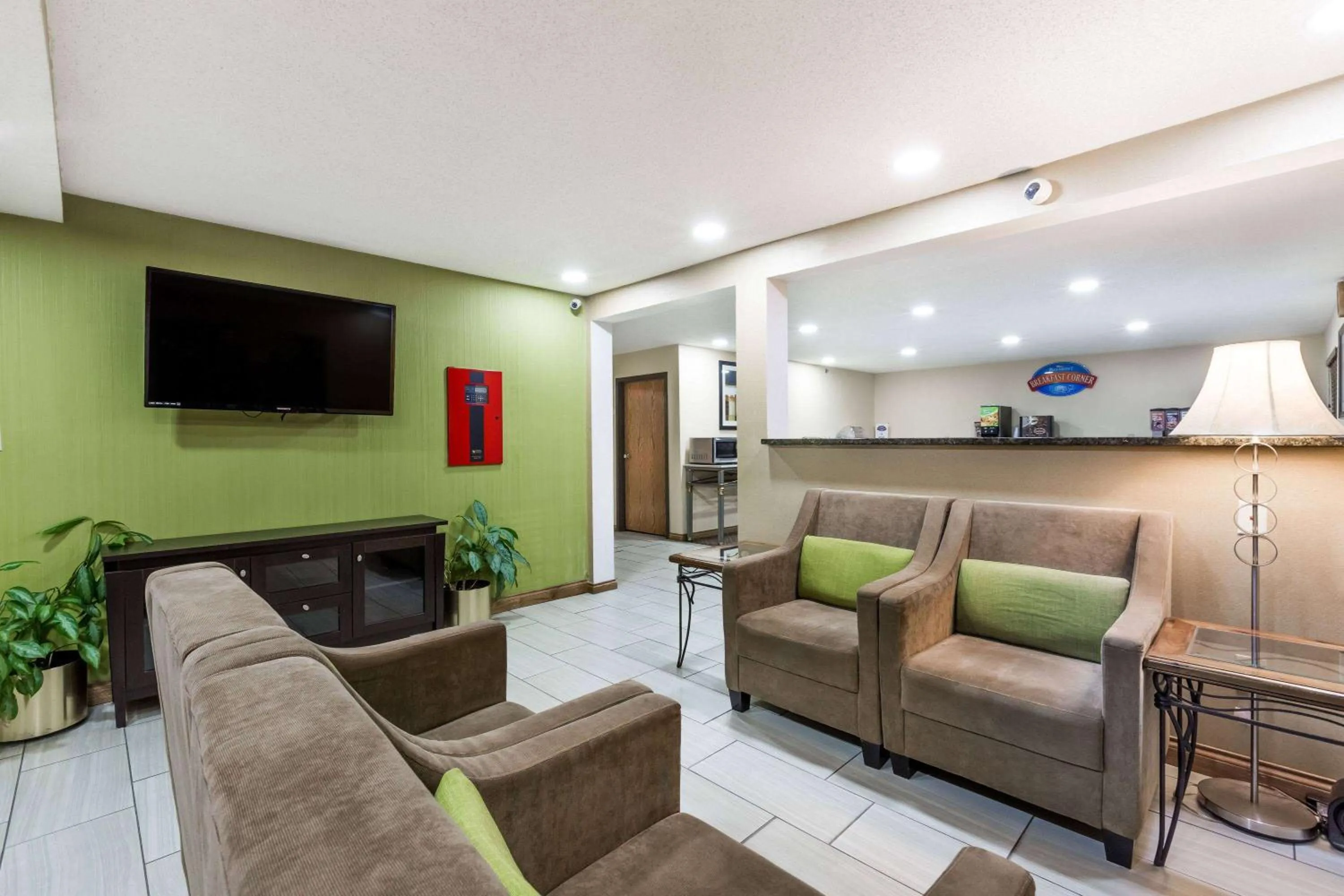 Lobby or reception in Baymont by Wyndham Louisville South I 65