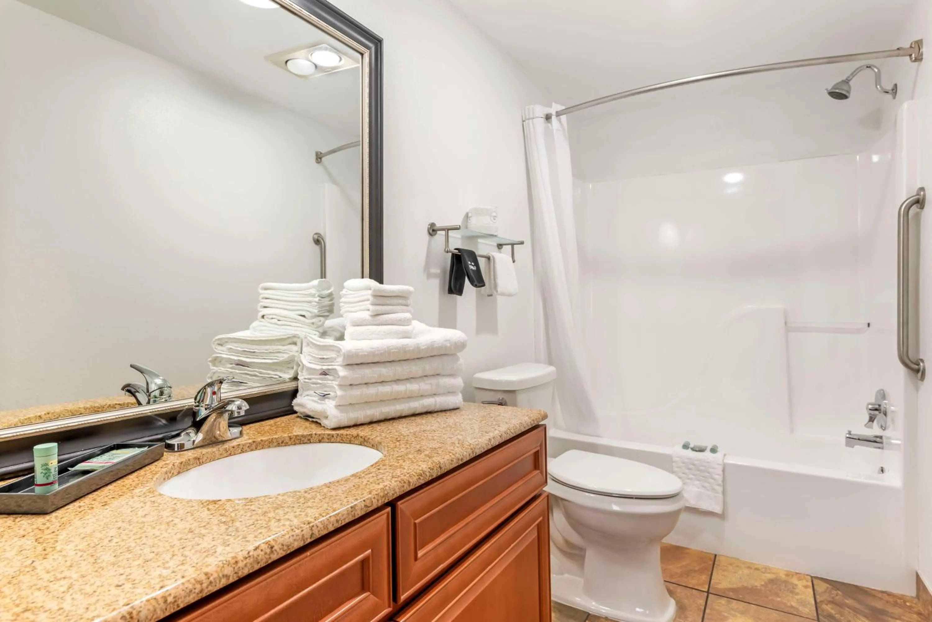 Bathroom in Best Western Canon City