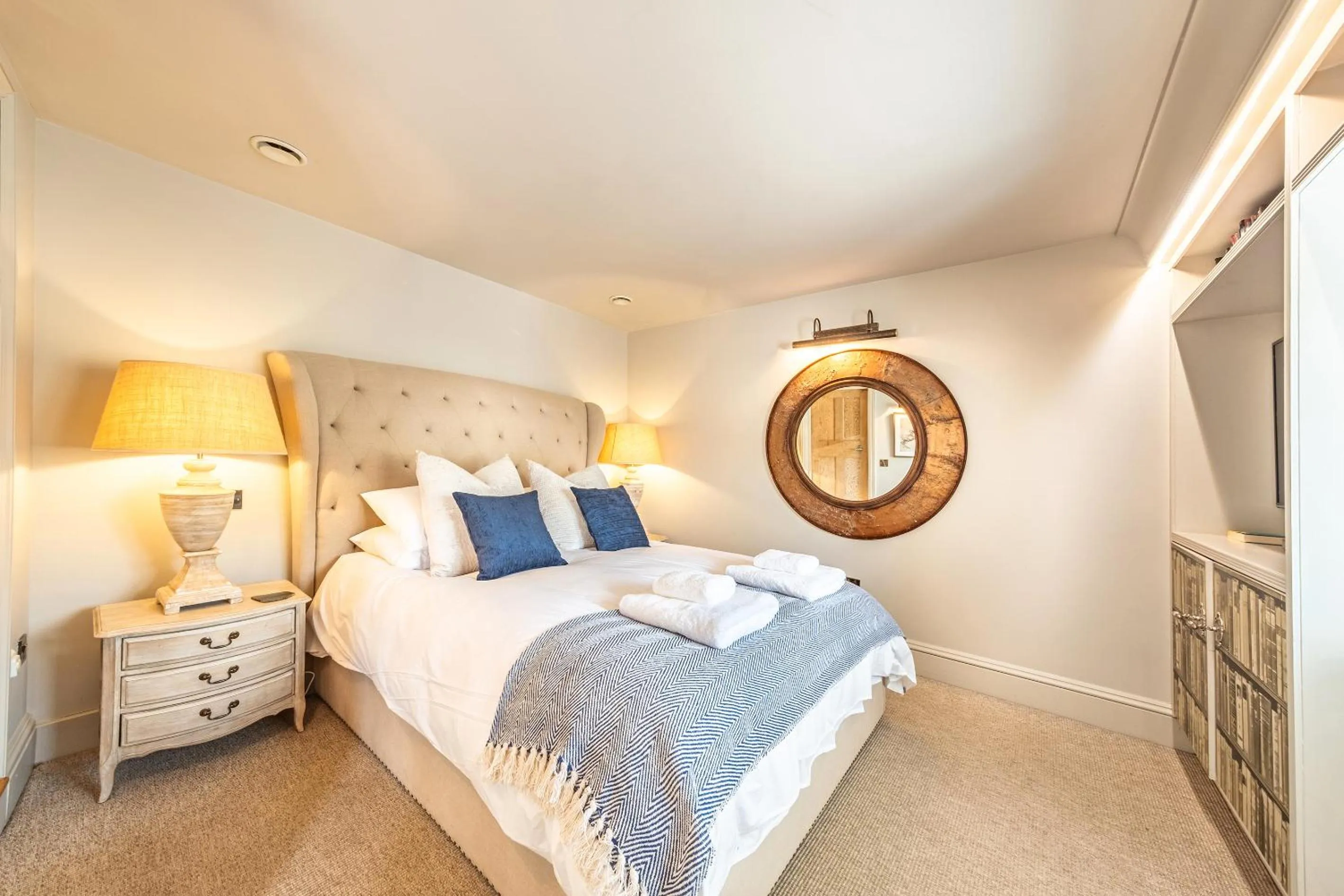 Bedroom, Bed in Wiveton Bell