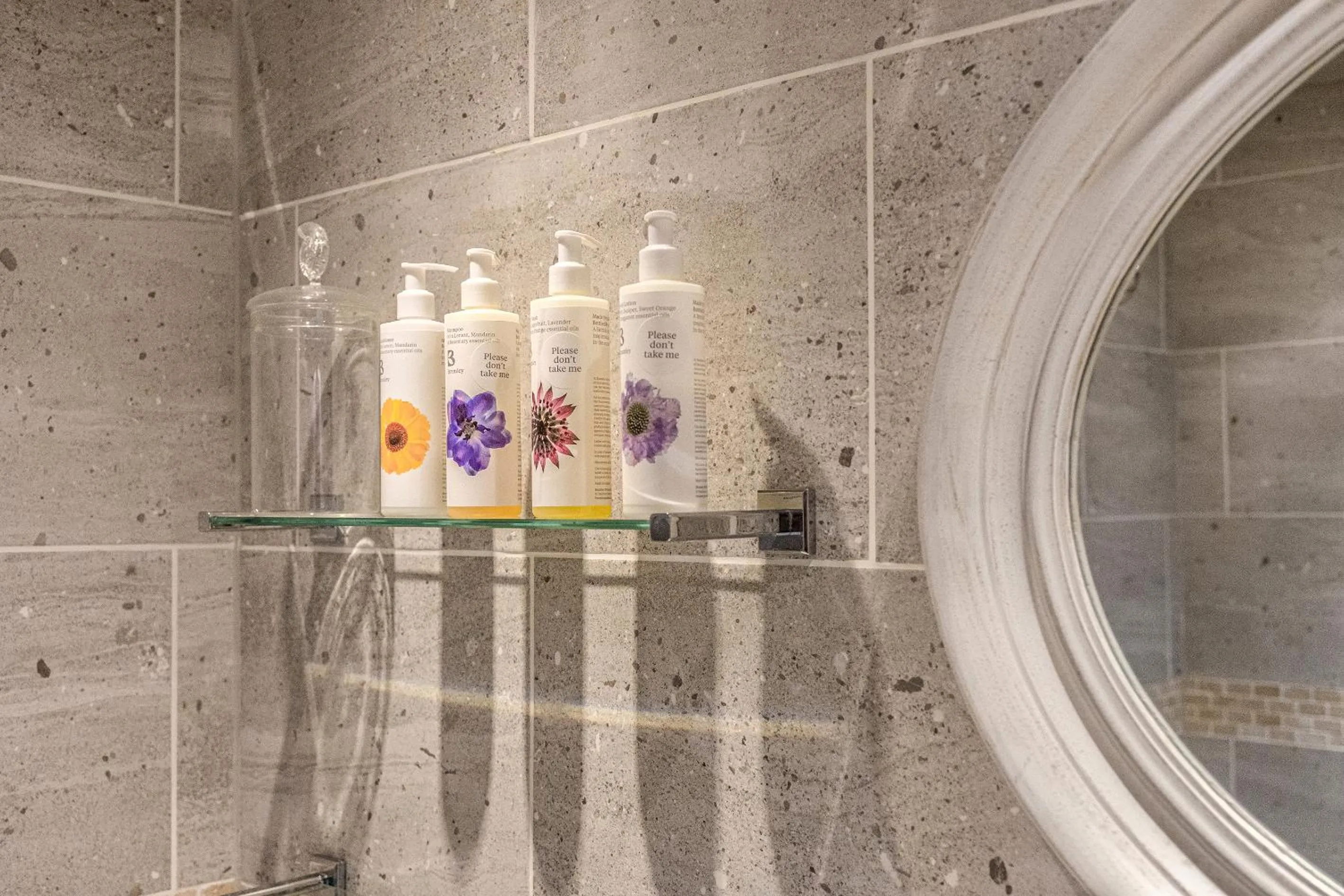 Bathroom in Wiveton Bell