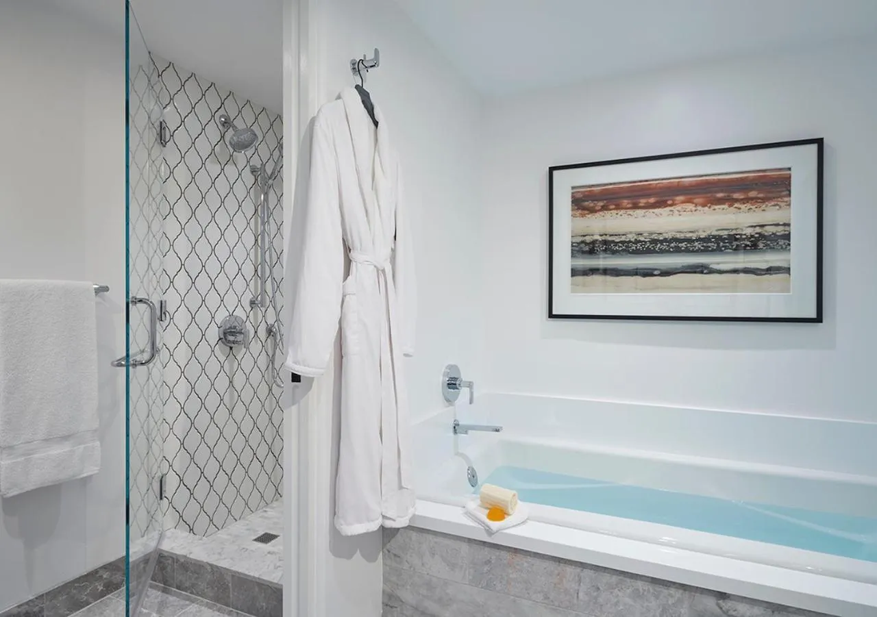 Shower in Ojai Valley Inn