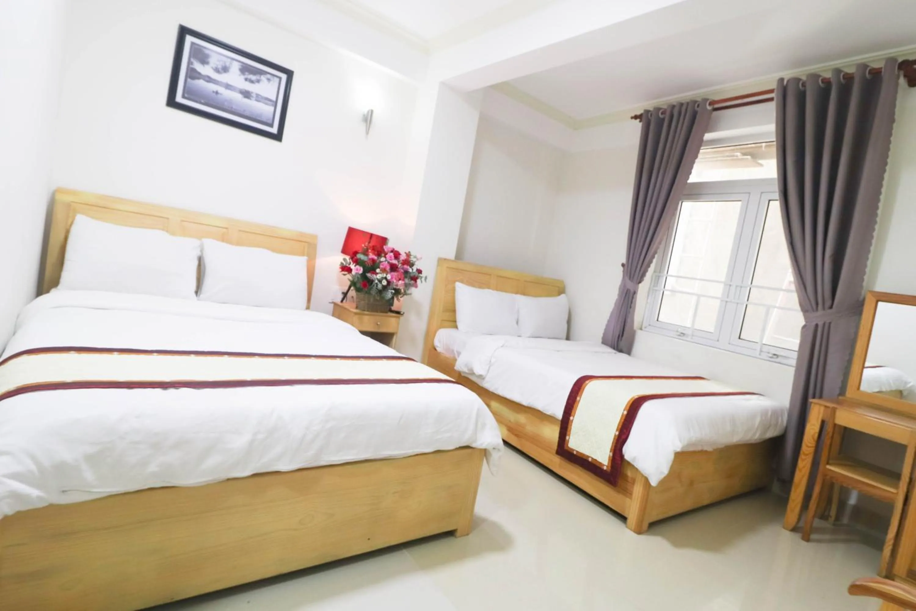 Bed in Mai Hoang Da Lat Hotel